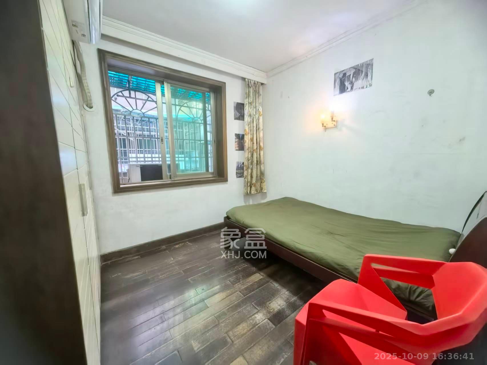 吉景小区 2室1厅1卫 1500.0元/月 吉景小区 2室1厅1卫 1500.0元/月室内图