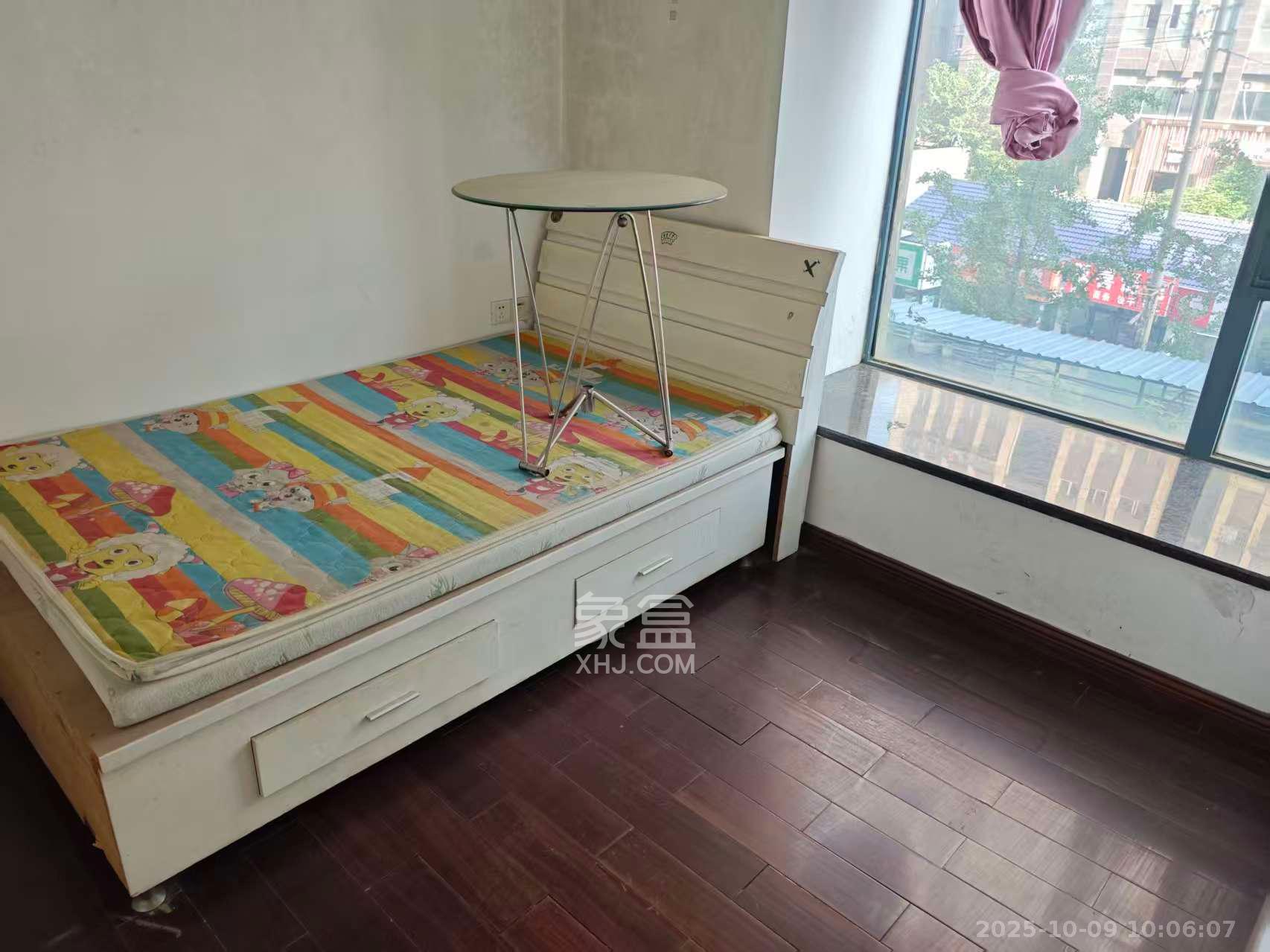 华菱蓝调国际(华菱.香墅美地) 3室2厅2卫 2200.0元/月 华菱蓝调国际(华菱.香墅美地) 3室2厅2卫 2200.0元/月室内图