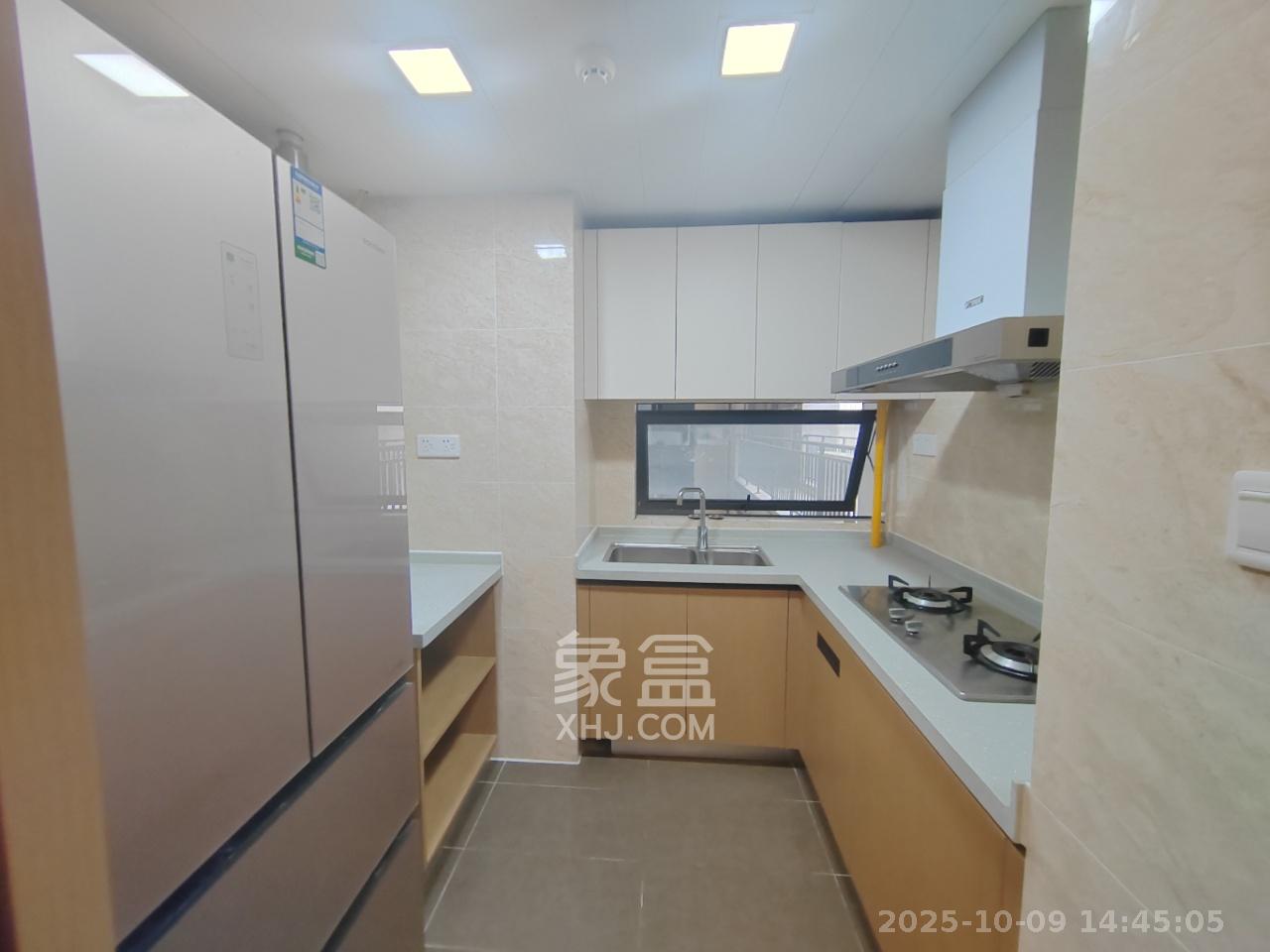 万科魅力之城  3室2厅2卫    2900.0元/月室内图