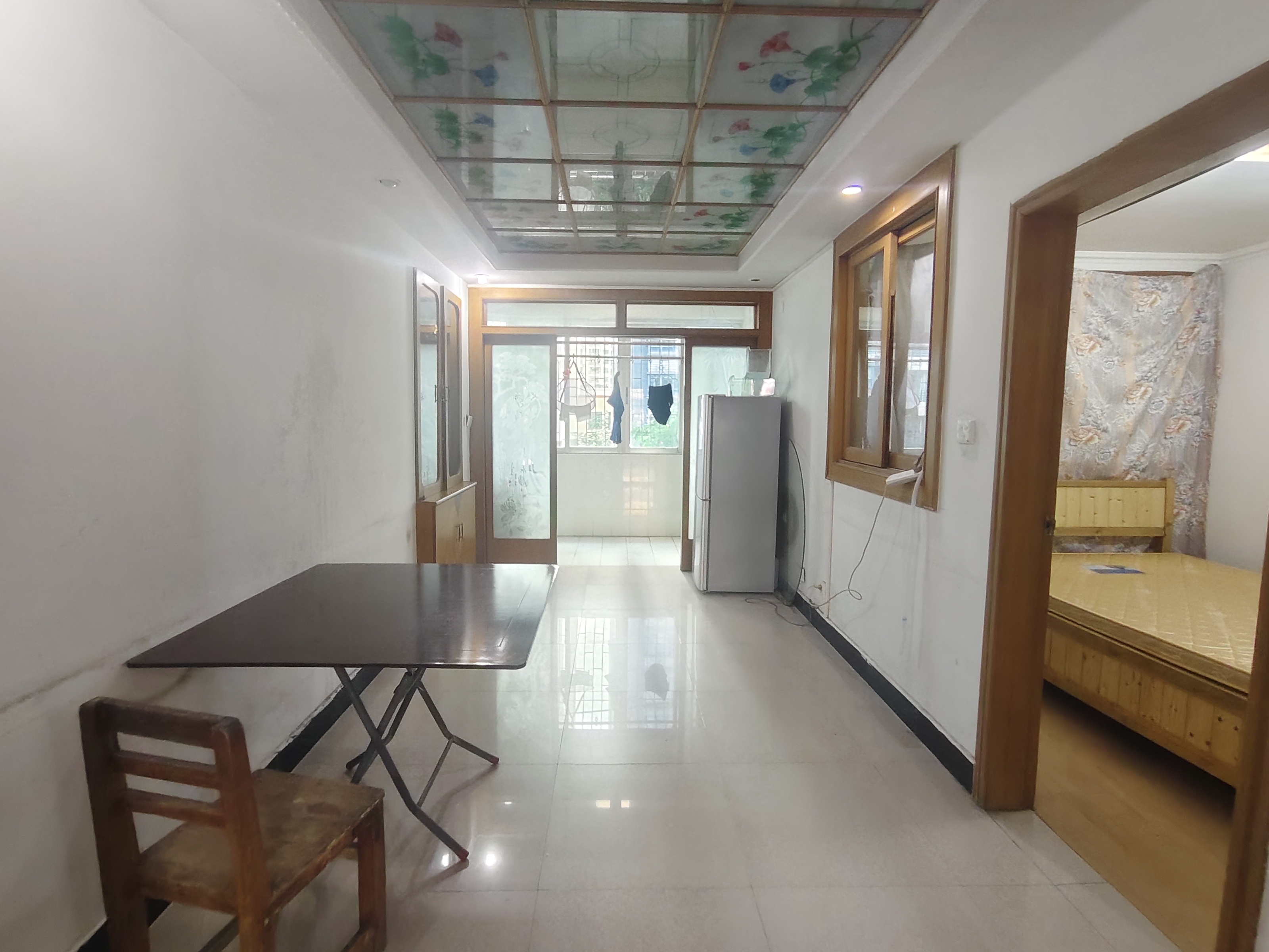 昌茂花园 3室2厅2卫 2500.0元/月 昌茂花园 3室2厅2卫 2500.0元/月室内图