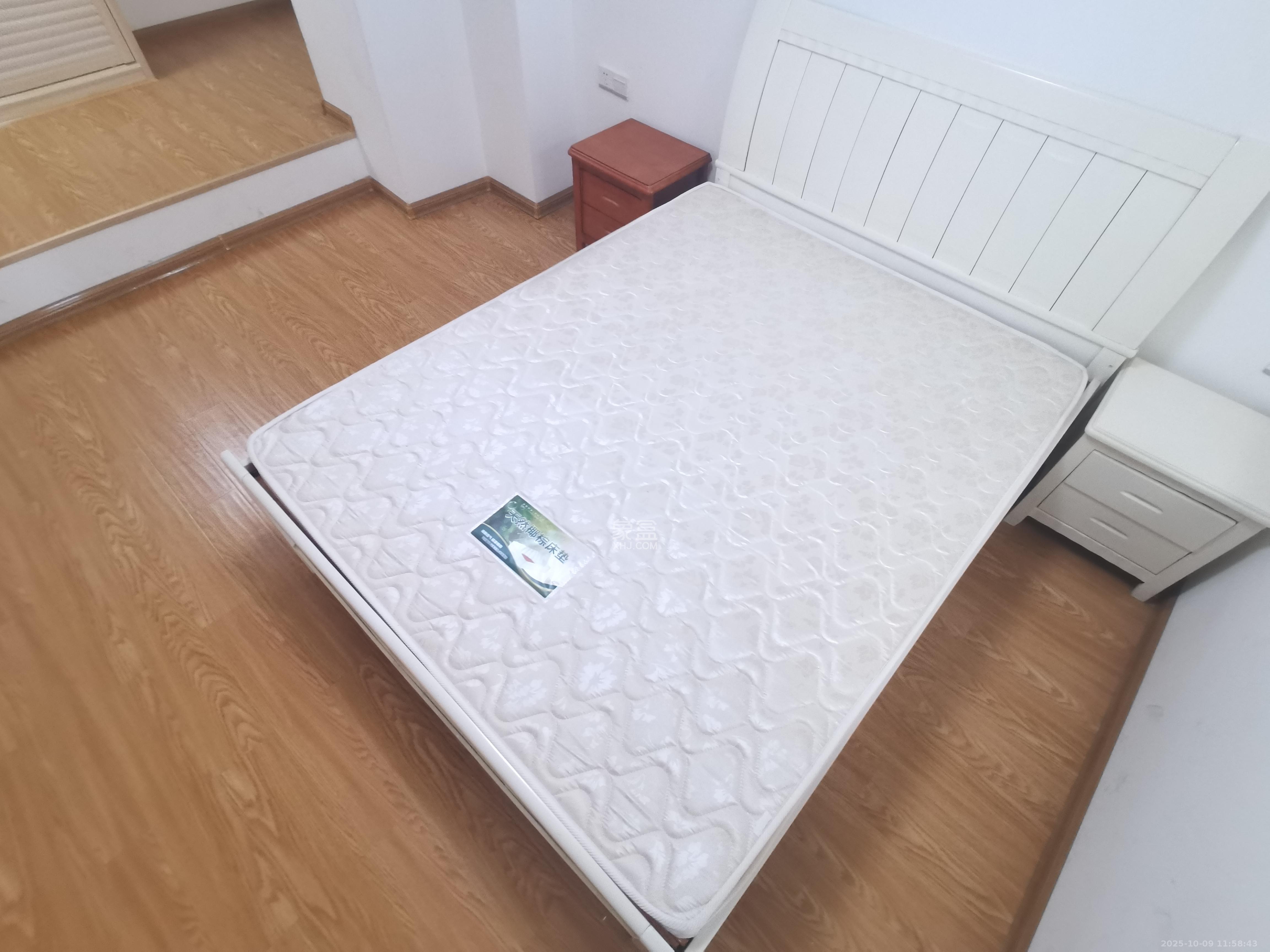 长城万富汇  2室1厅1卫    2300.0元/月室内图