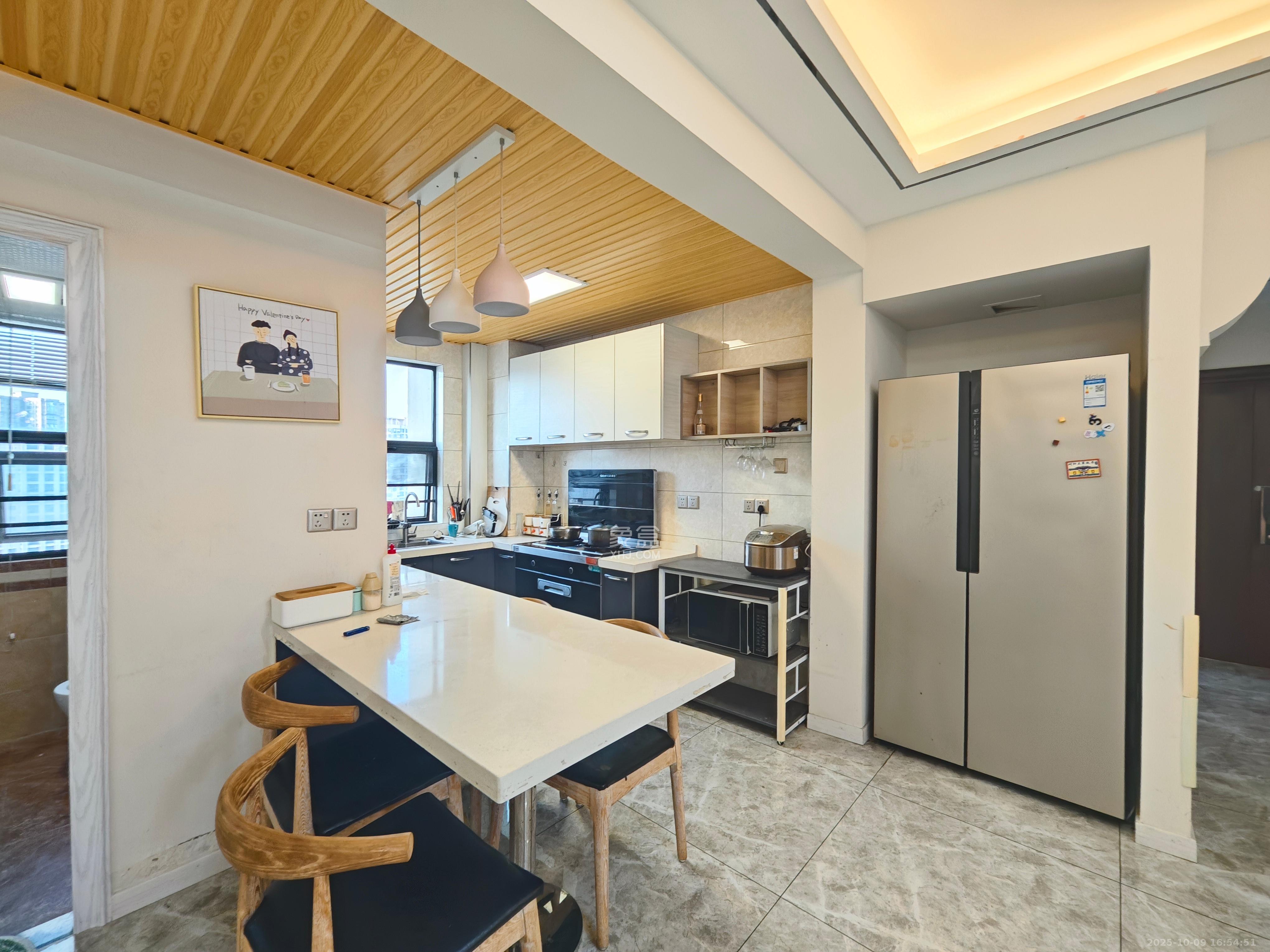 天鸿天府(天鸿中央大院) 3室2厅2卫 2900.0元/月 天鸿天府(天鸿中央大院) 3室2厅2卫 2900.0元/月室内图