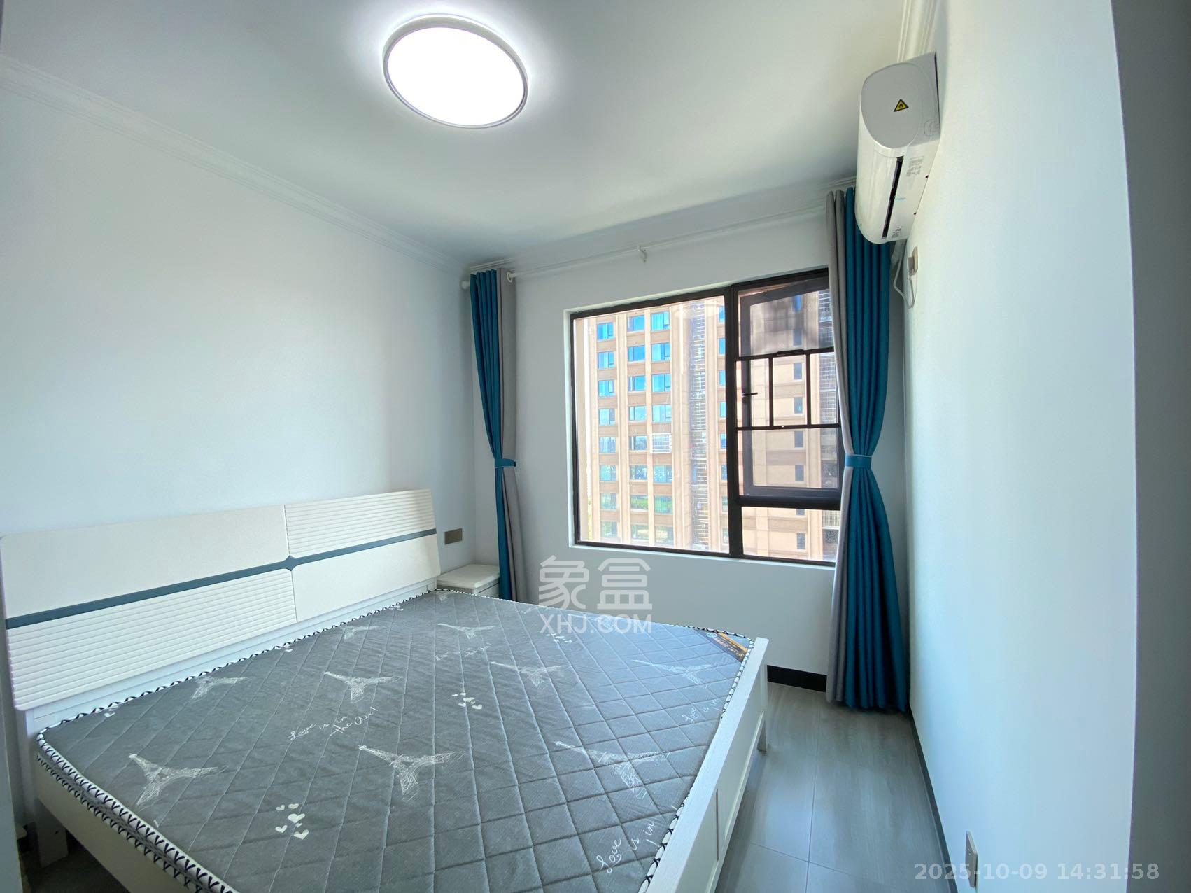 东合新苑  2室2厅1卫    2400.0元/月室内图