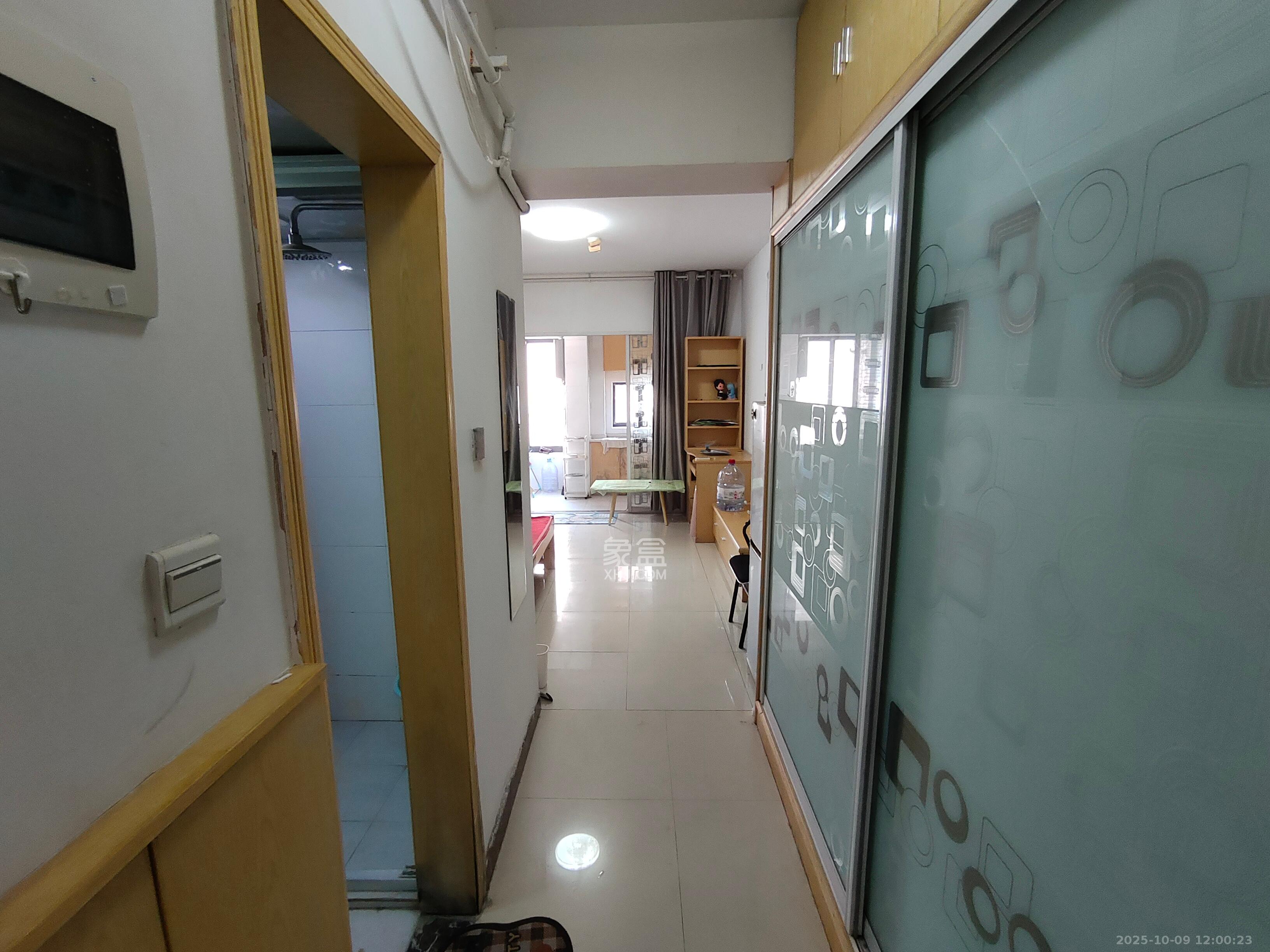 上峰苑（兰亭玥岛）  1室1厅1卫    1400.0元/月室内图