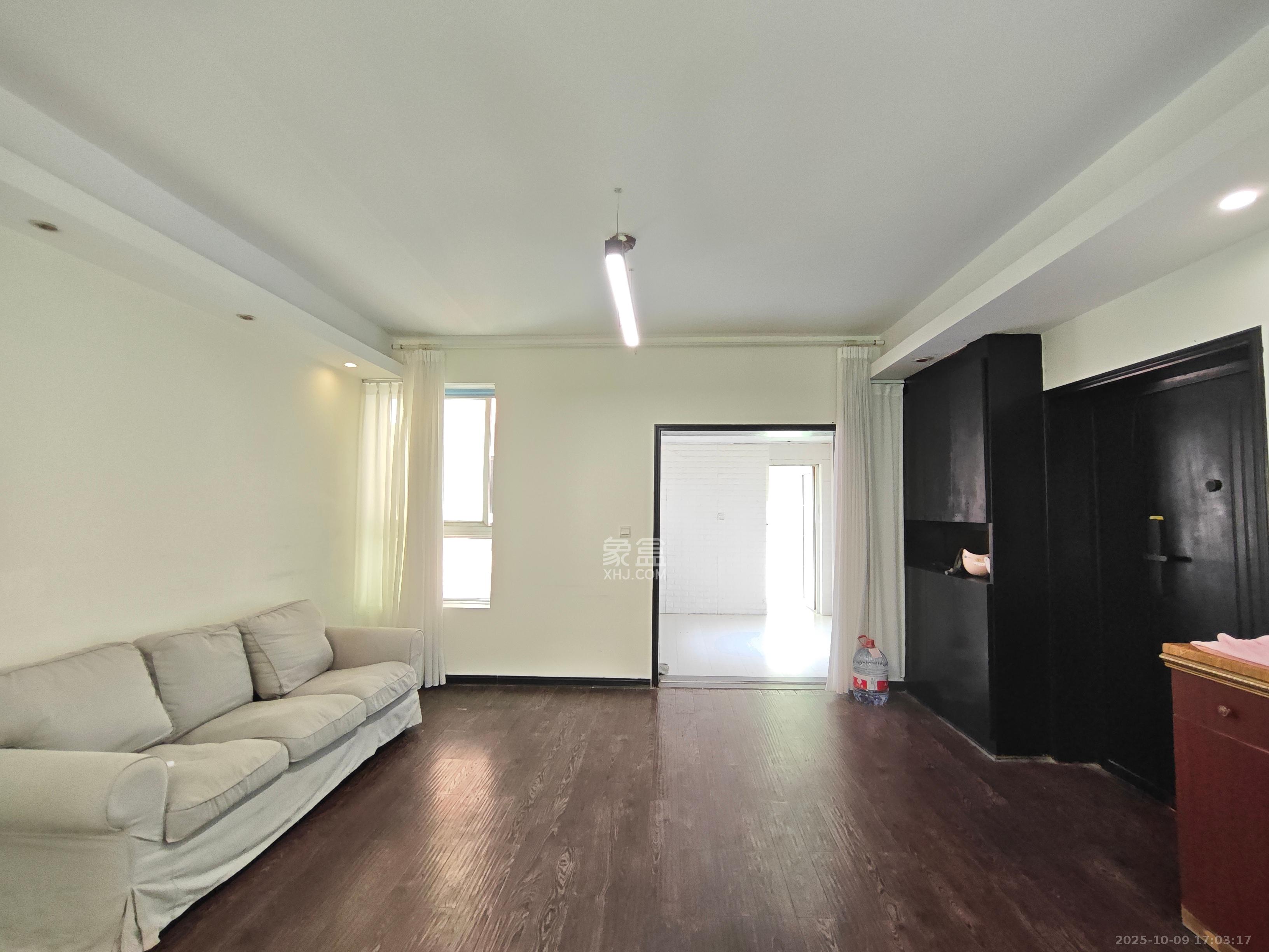 兴威名城  4室2厅1卫    4600.0元/月室内图