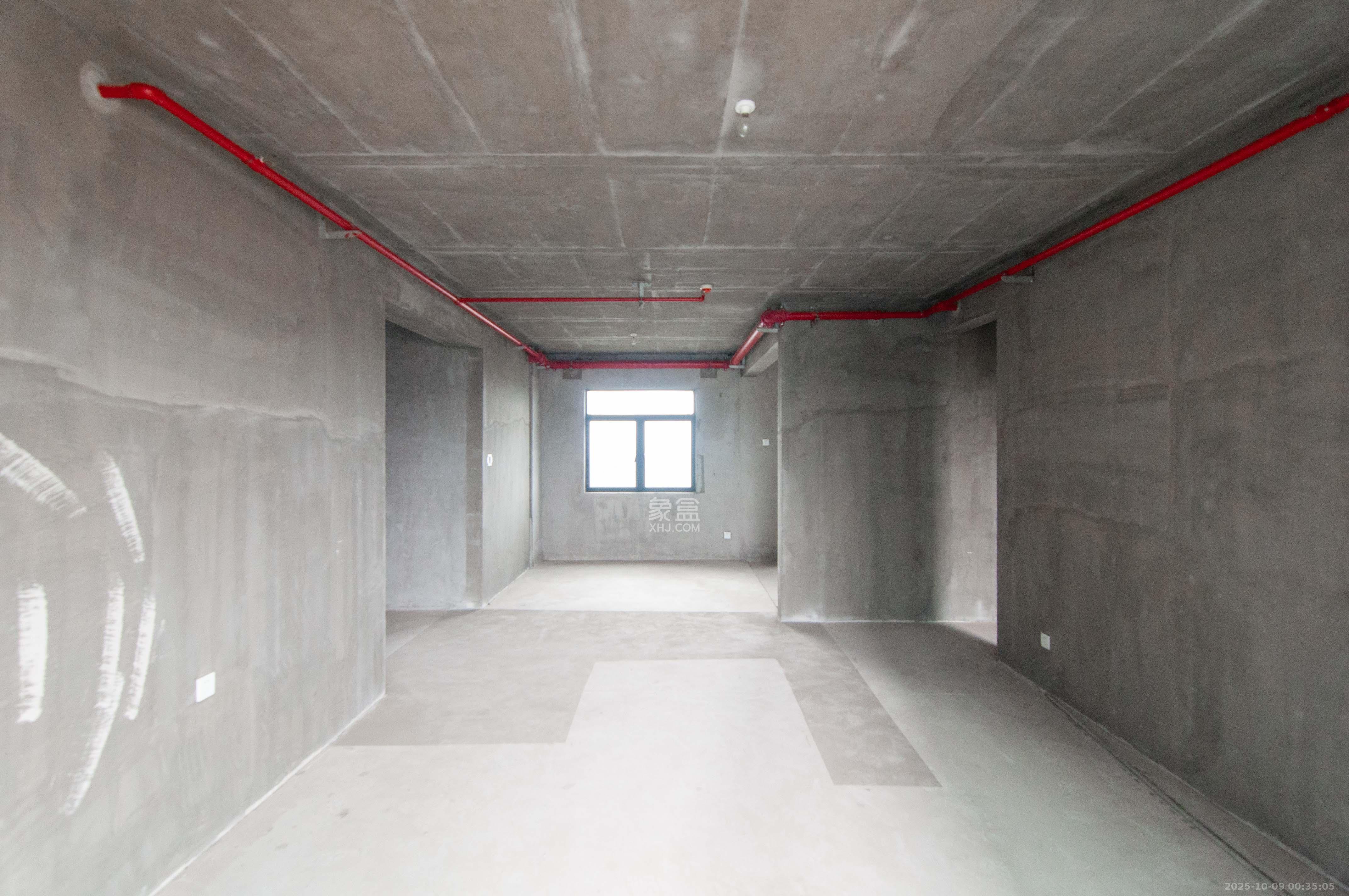 中建梅溪湖中心 4室2厅3卫 217.8万 中建梅溪湖中心 4室2厅3卫 217.8万客厅