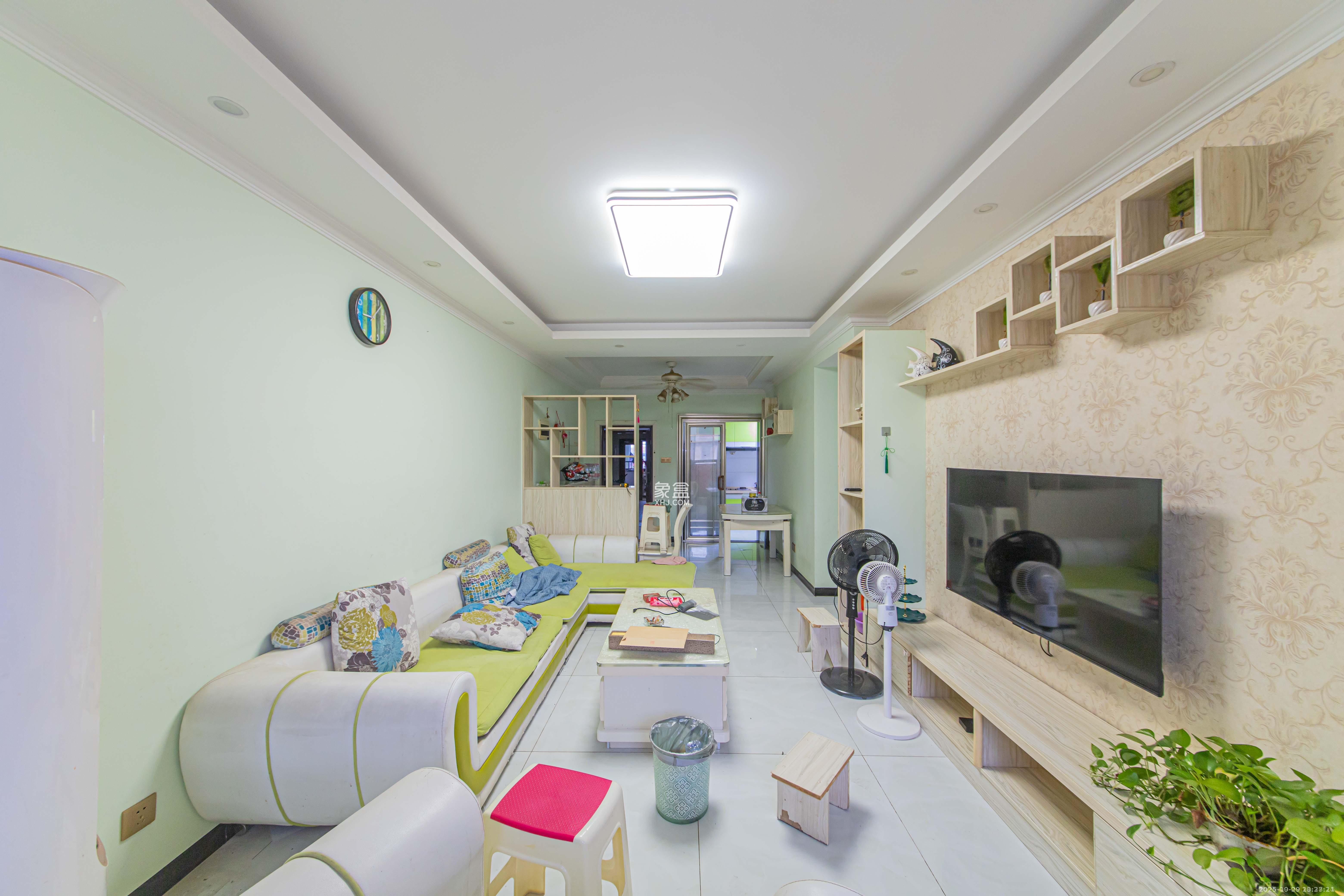 中建芙蓉嘉苑  3室2厅2卫    2300.0元/月室内图