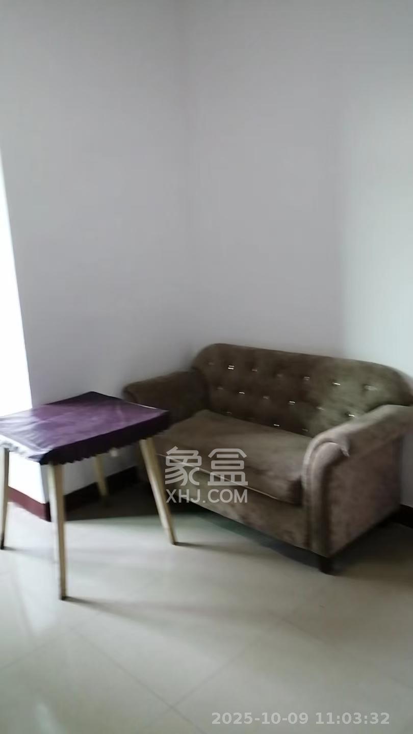 水泵厂宿舍  2室1厅1卫    1600.0元/月 水泵厂宿舍  2室1厅1卫    1600.0元/月室内图