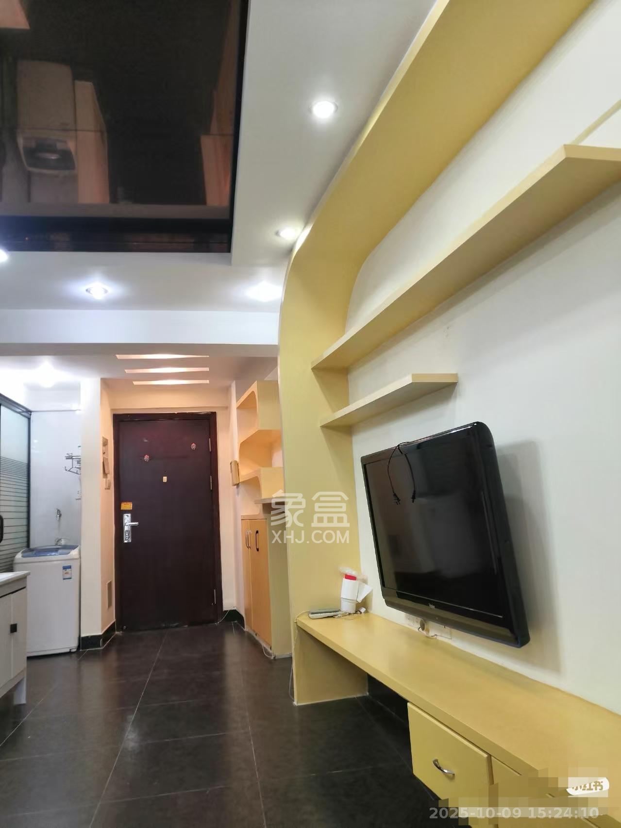 天健芙蓉盛世一期  1室1厅1卫    1800.0元/月 天健芙蓉盛世一期  1室1厅1卫    1800.0元/月室内图