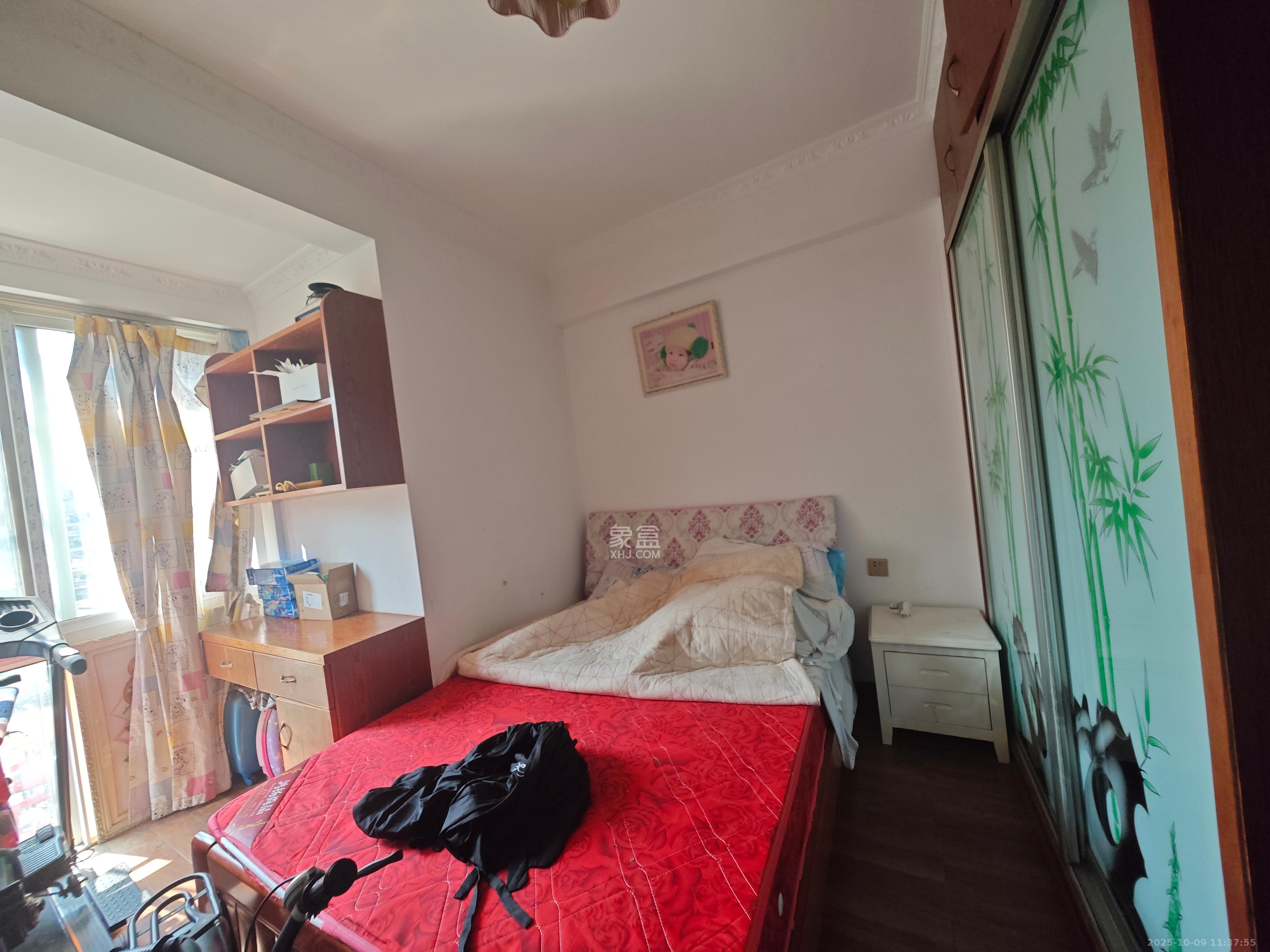 爵士湘  3室2厅2卫    1900.0元/月室内图