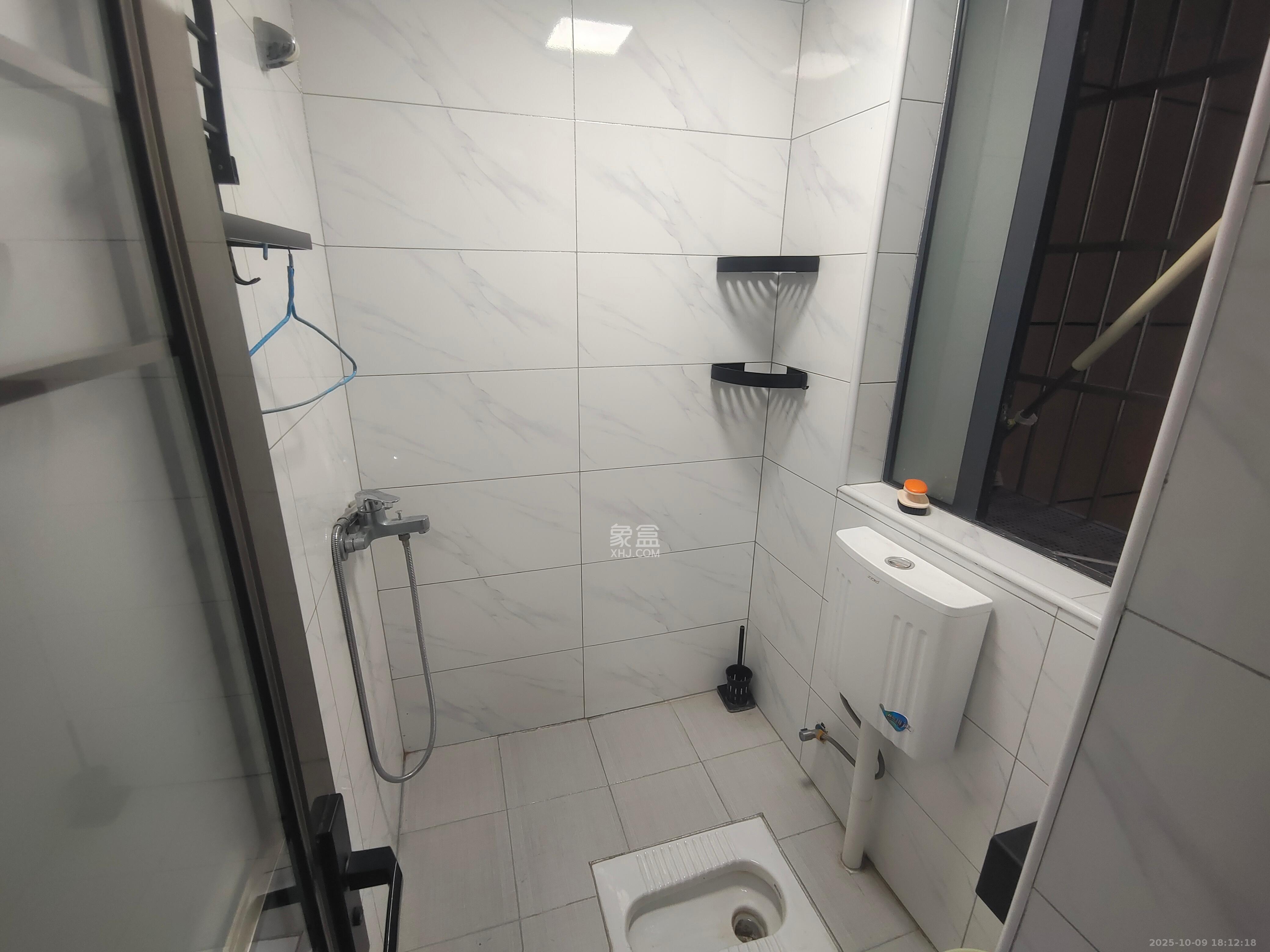 金南家园三期  1室0厅0卫    1200.0元/月室内图