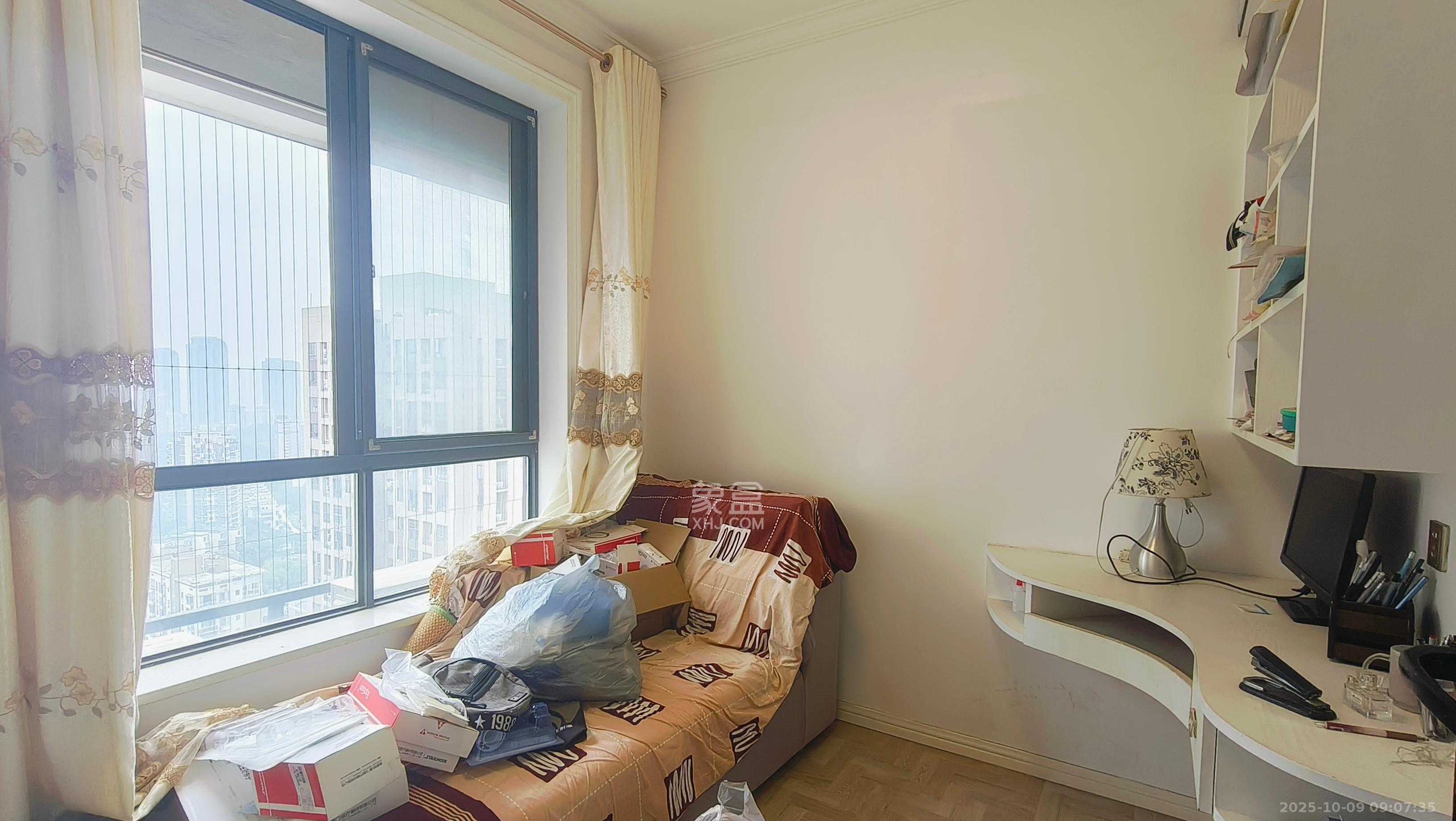 胜家雅苑  3室2厅1卫    3300.0元/月室内图