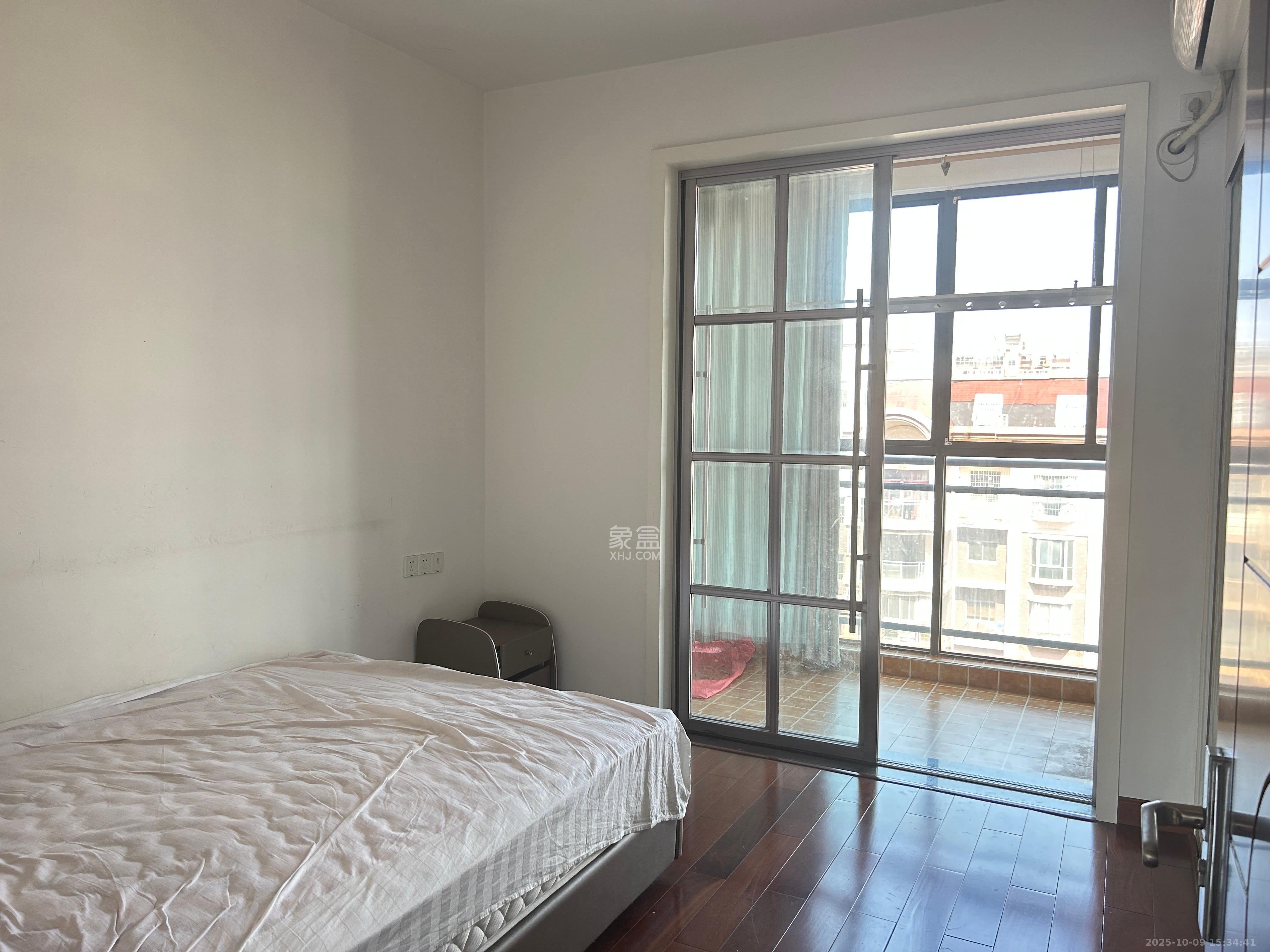 恒盛世家  3室1厅2卫    2000.0元/月室内图