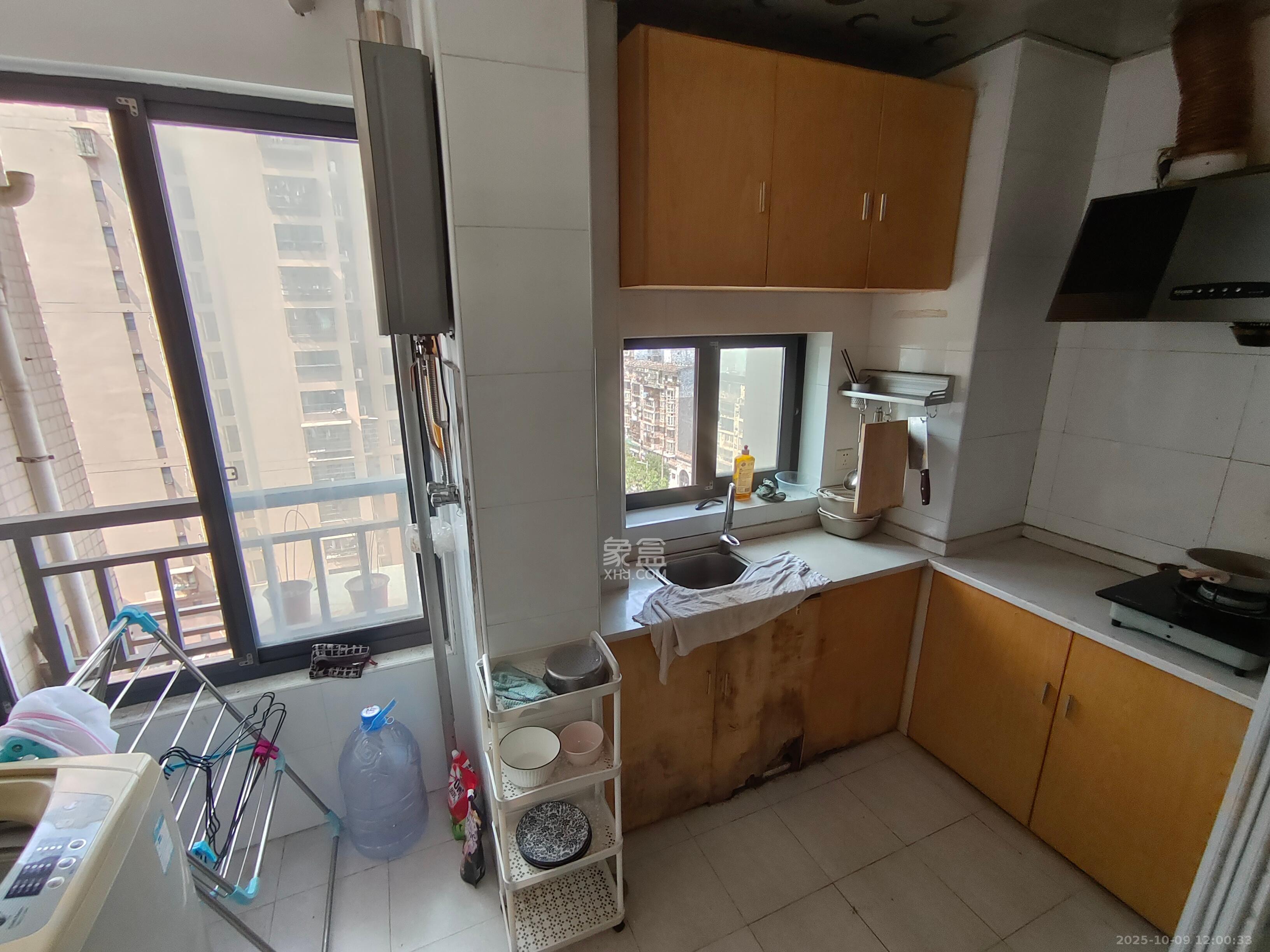 上峰苑(兰亭玥岛) 1室1厅1卫 1400.0元/月 上峰苑(兰亭玥岛) 1室1厅1卫 1400.0元/月室内图