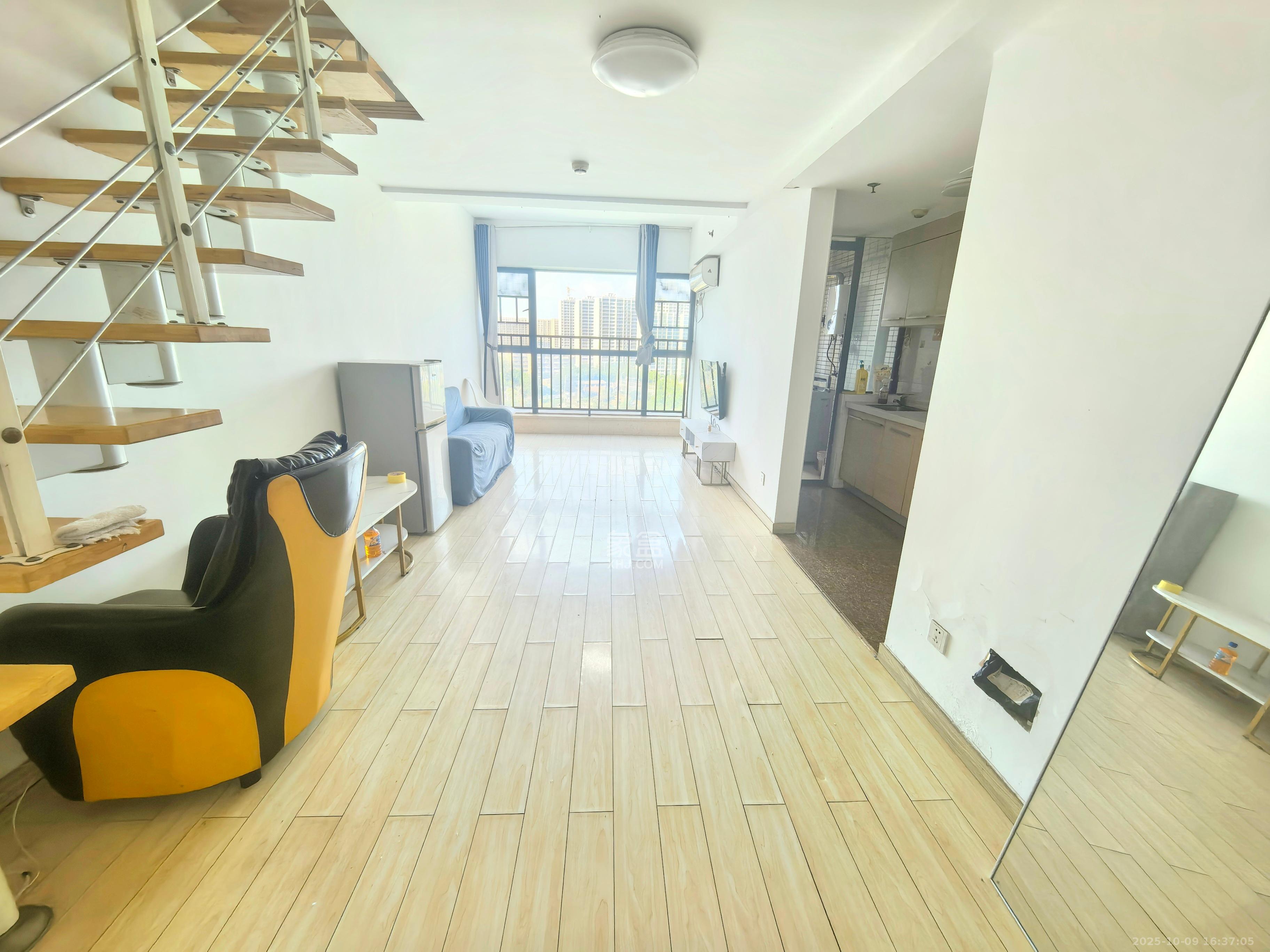 中信文化广场(中信新城二期)  2室2厅2卫    1500.0元/月 中信文化广场(中信新城二期)  2室2厅2卫    1500.0元/月