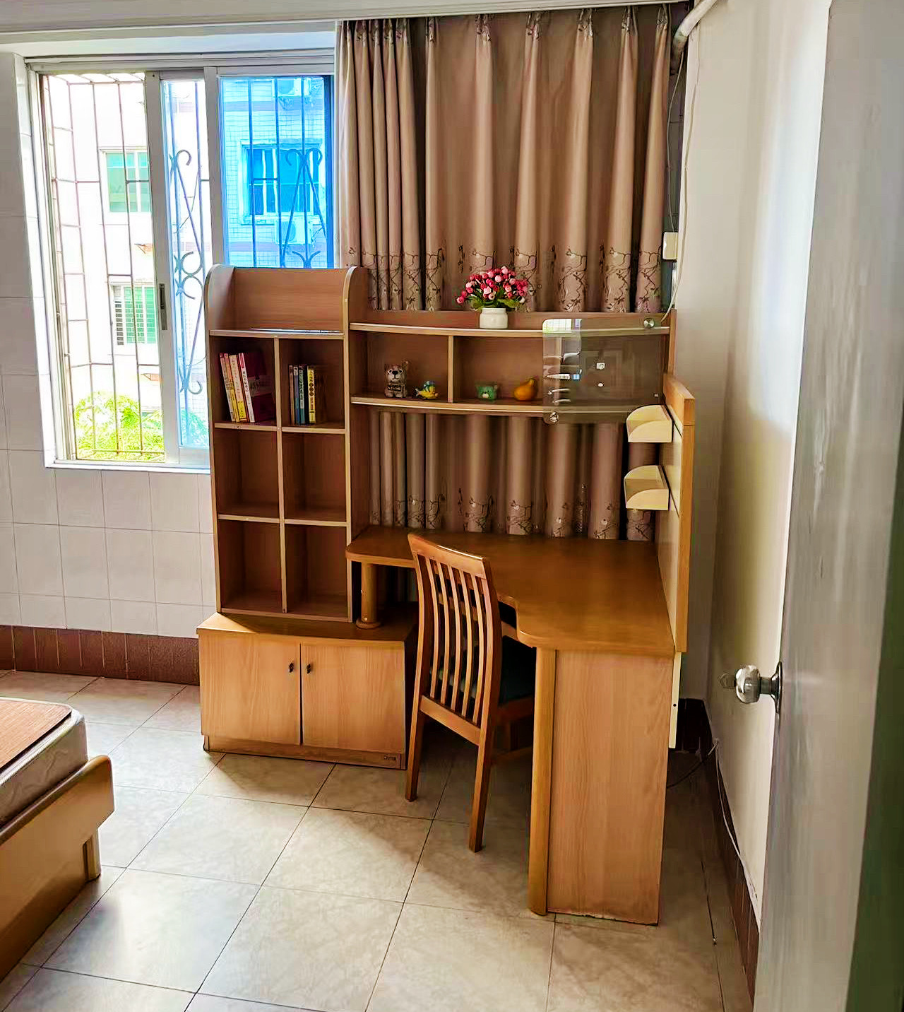 规划局宿舍(金宇路）  3室2厅2卫    2500.0元/月室内图