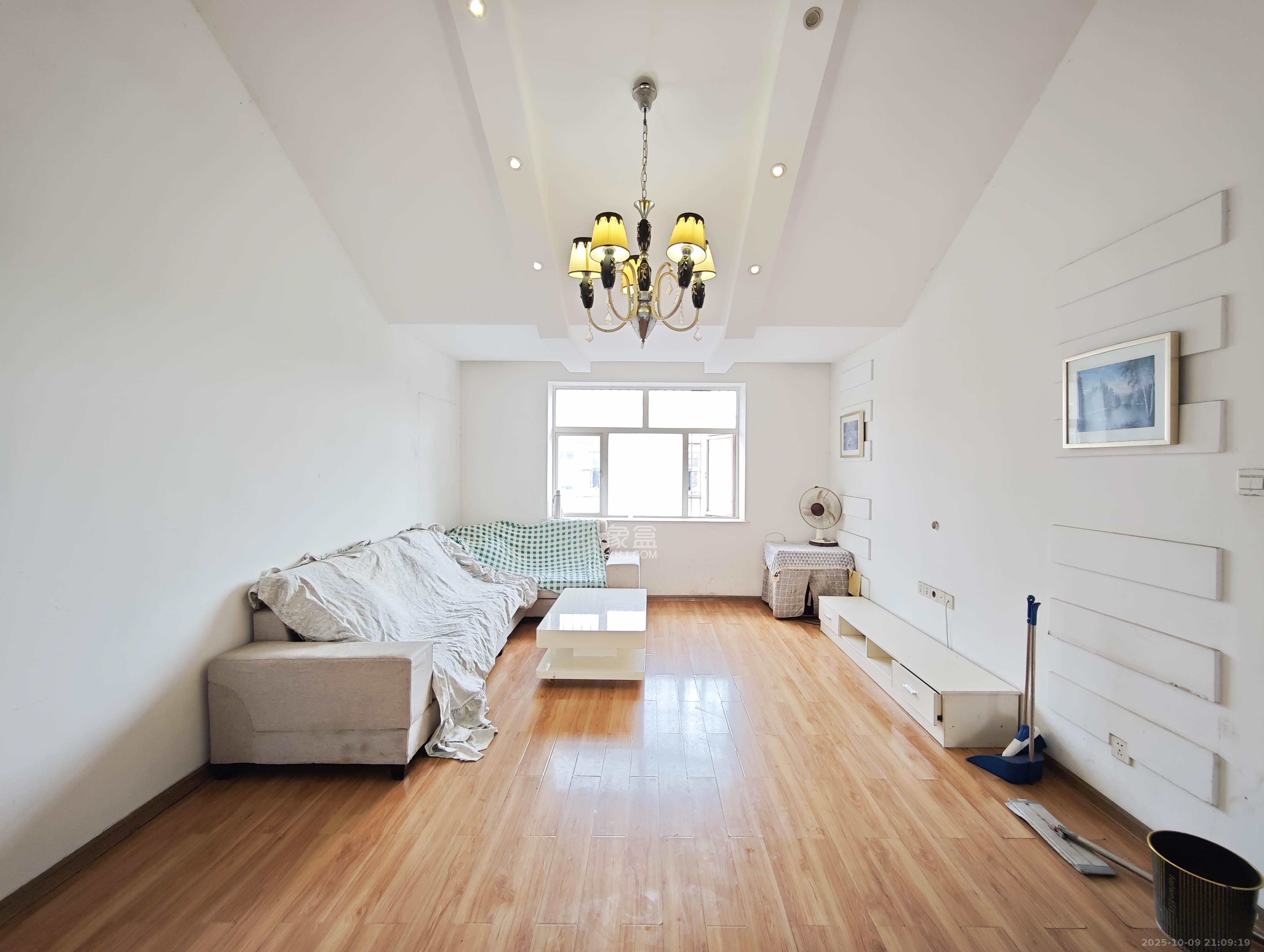 同升湖白竹水乡  2室2厅2卫    55.8万