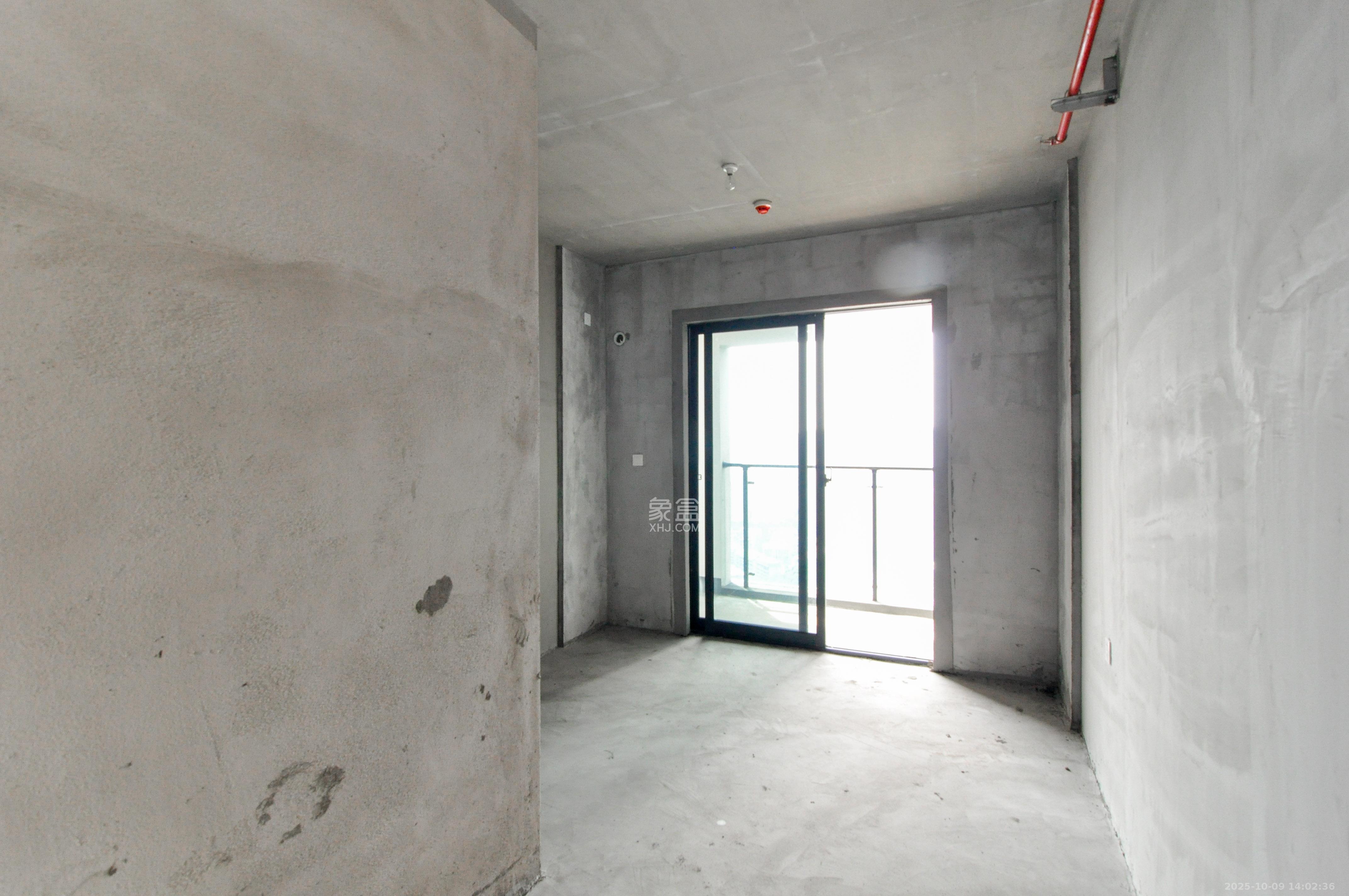 中建梅溪湖中心  4室2厅2卫    299.0万其他