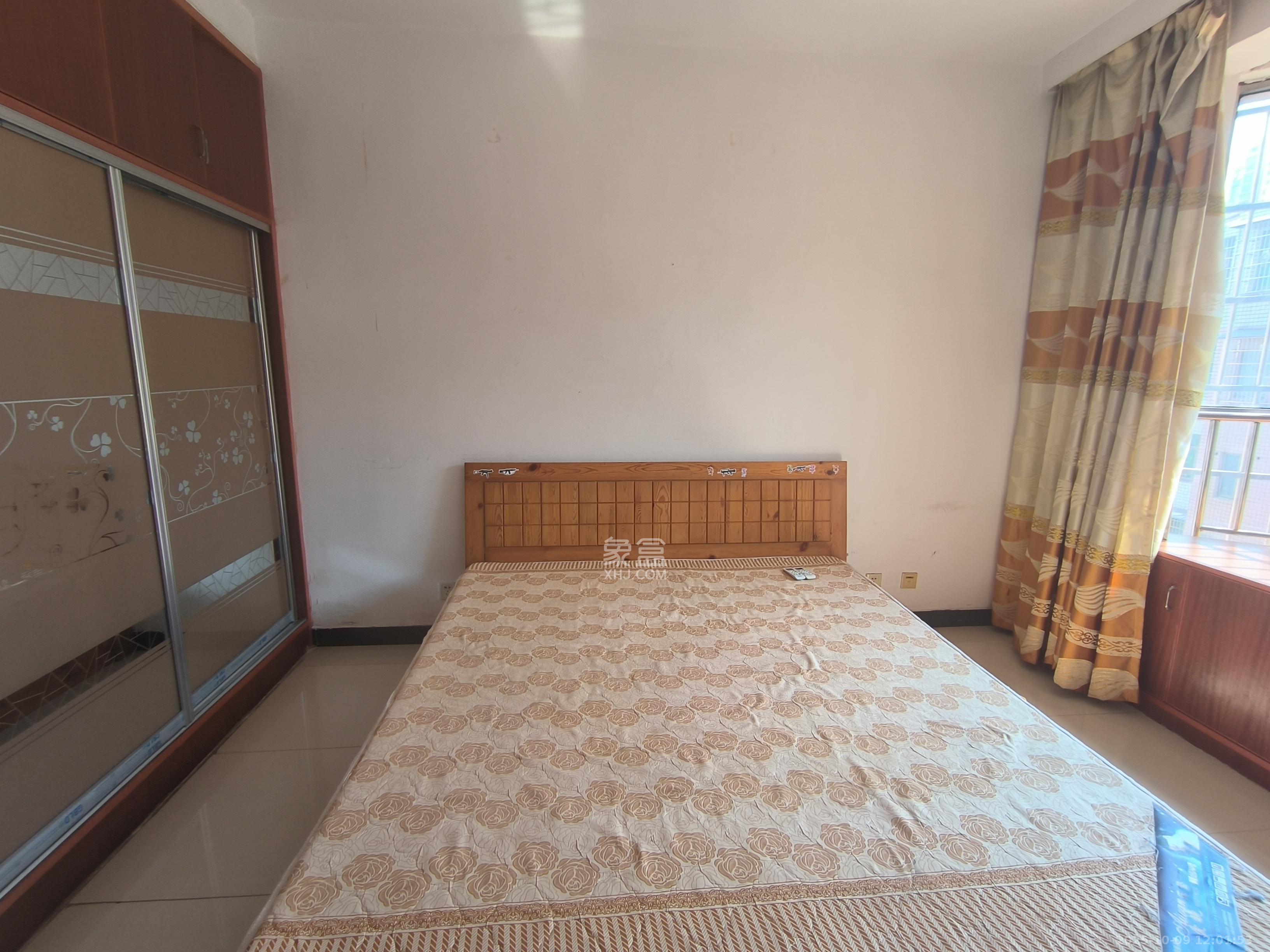 荷叶小区 2室2厅1卫 1100.0元/月 荷叶小区 2室2厅1卫 1100.0元/月室内图