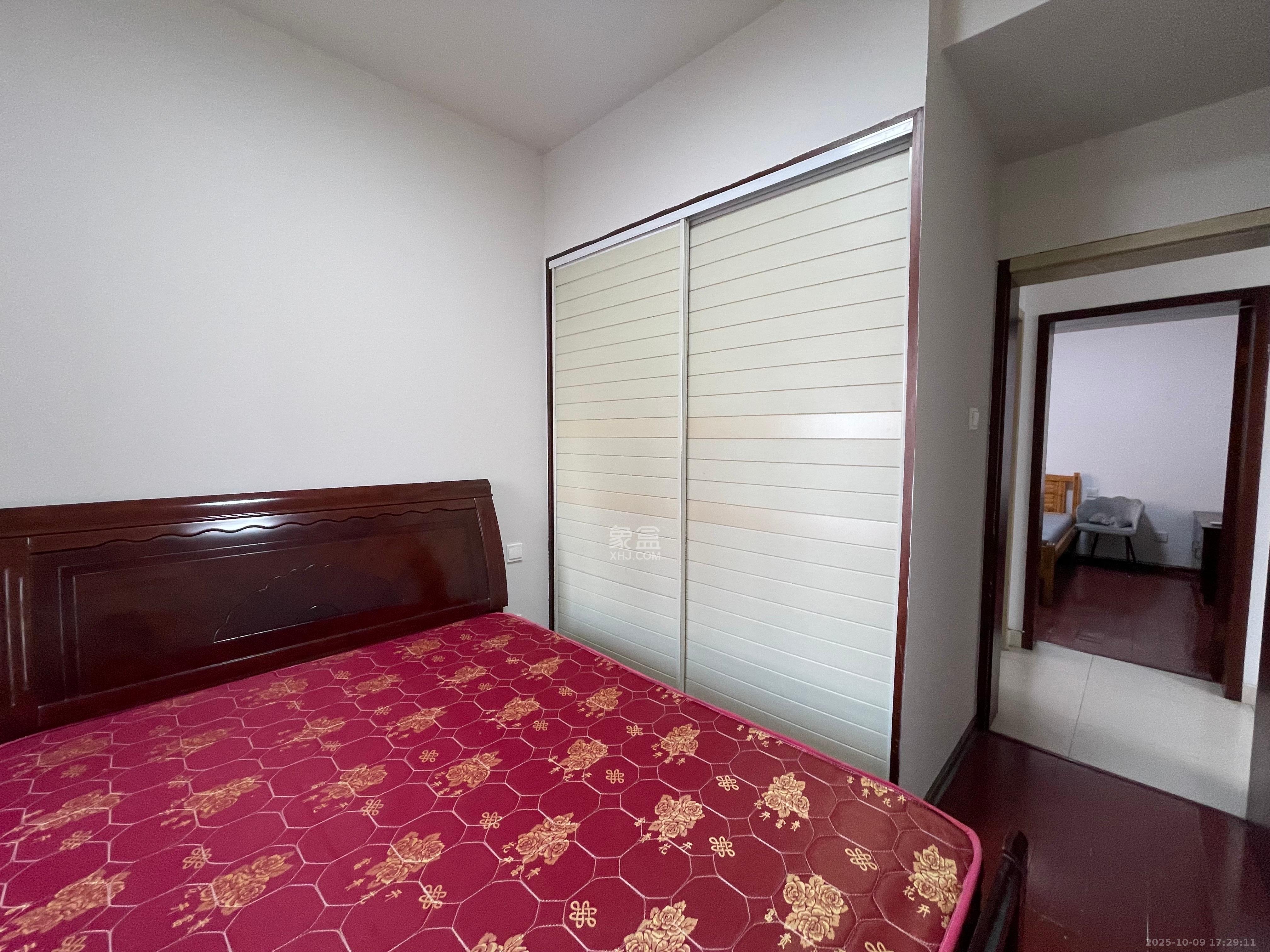 东玺门  2室1厅1卫    2200.0元/月 东玺门  2室1厅1卫    2200.0元/月室内图