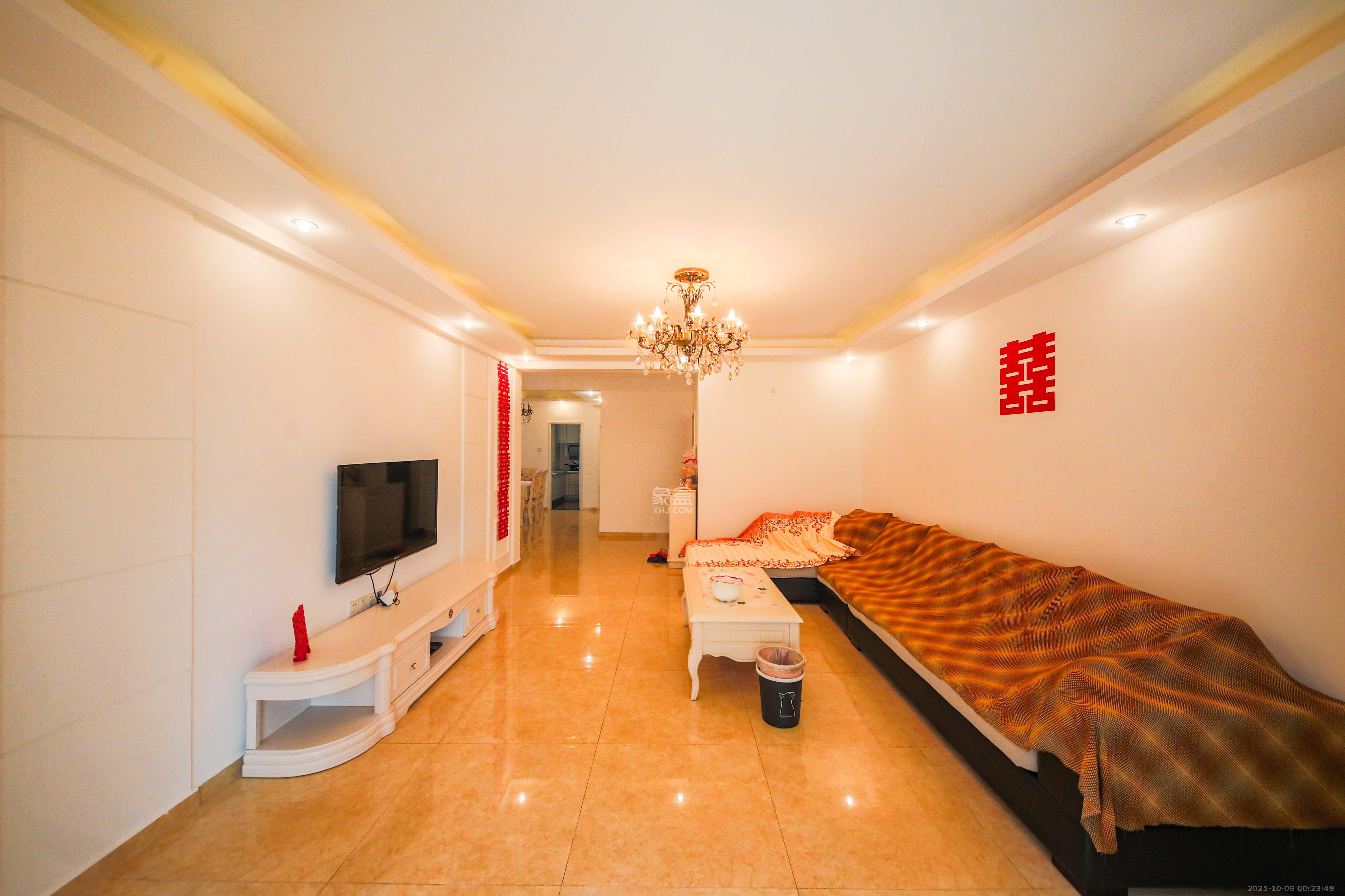 富兴嘉城（富兴汇中央）  4室2厅2卫    215.0万