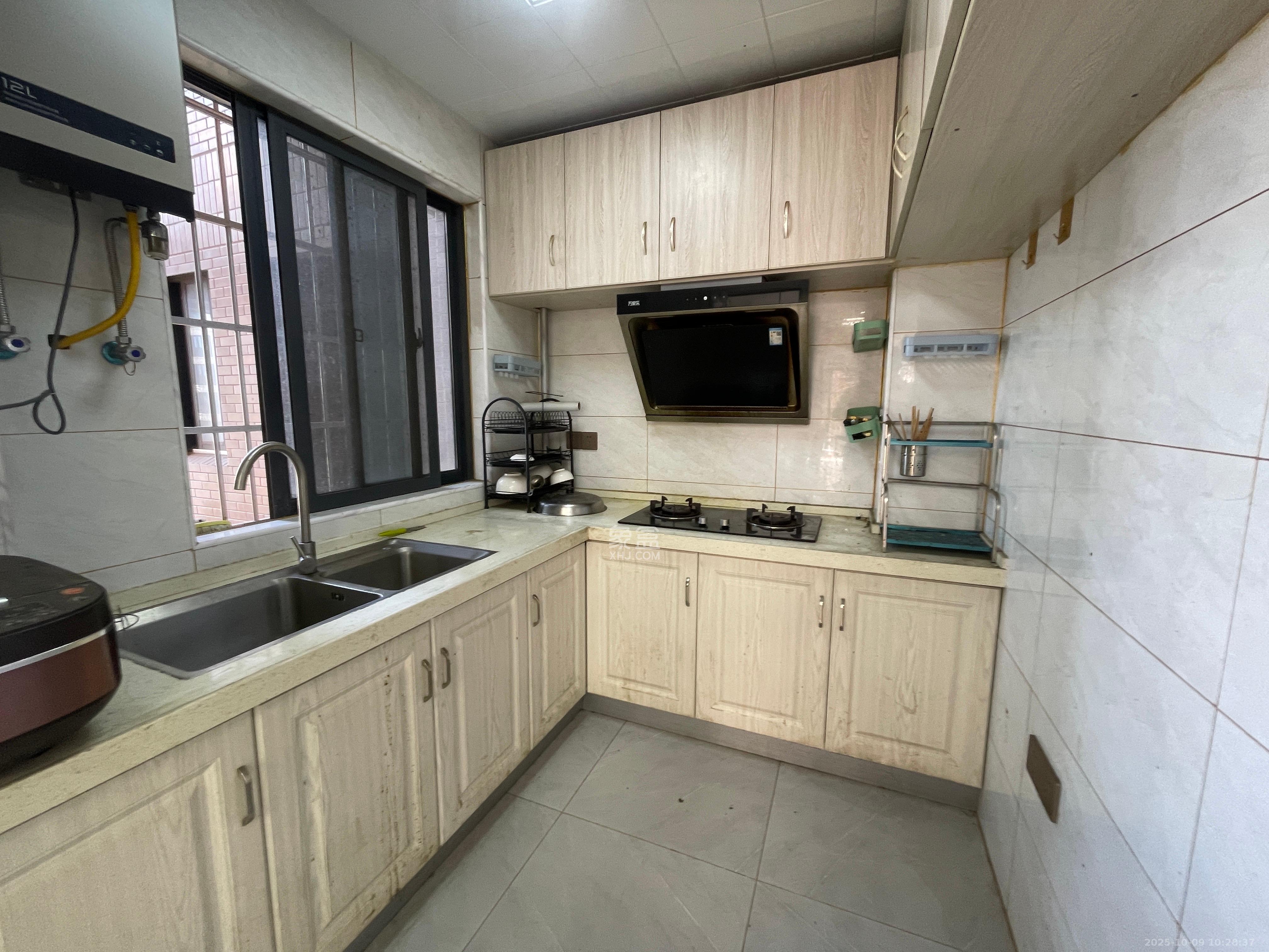 锦绣兰亭  3室1厅1卫    1800.0元/月室内图