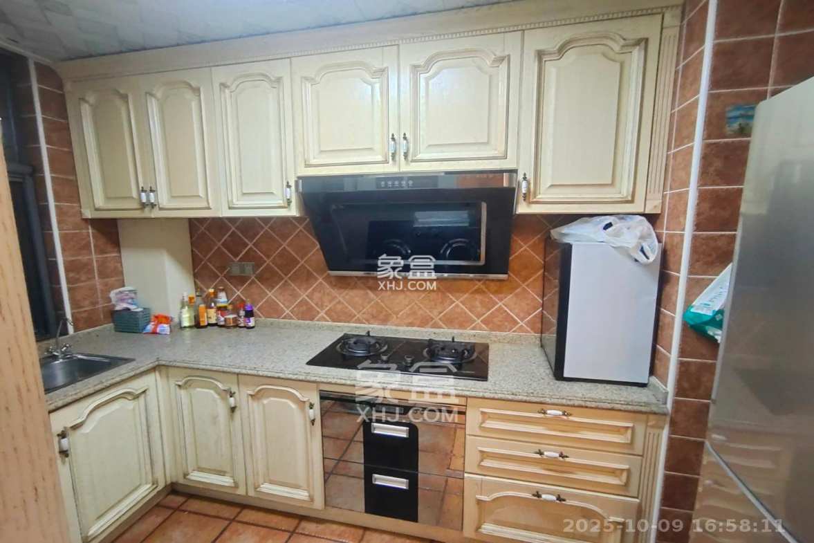 湘江世纪城赏江苑 3室2厅2卫 2700.0元/月 湘江世纪城赏江苑 3室2厅2卫 2700.0元/月室内图