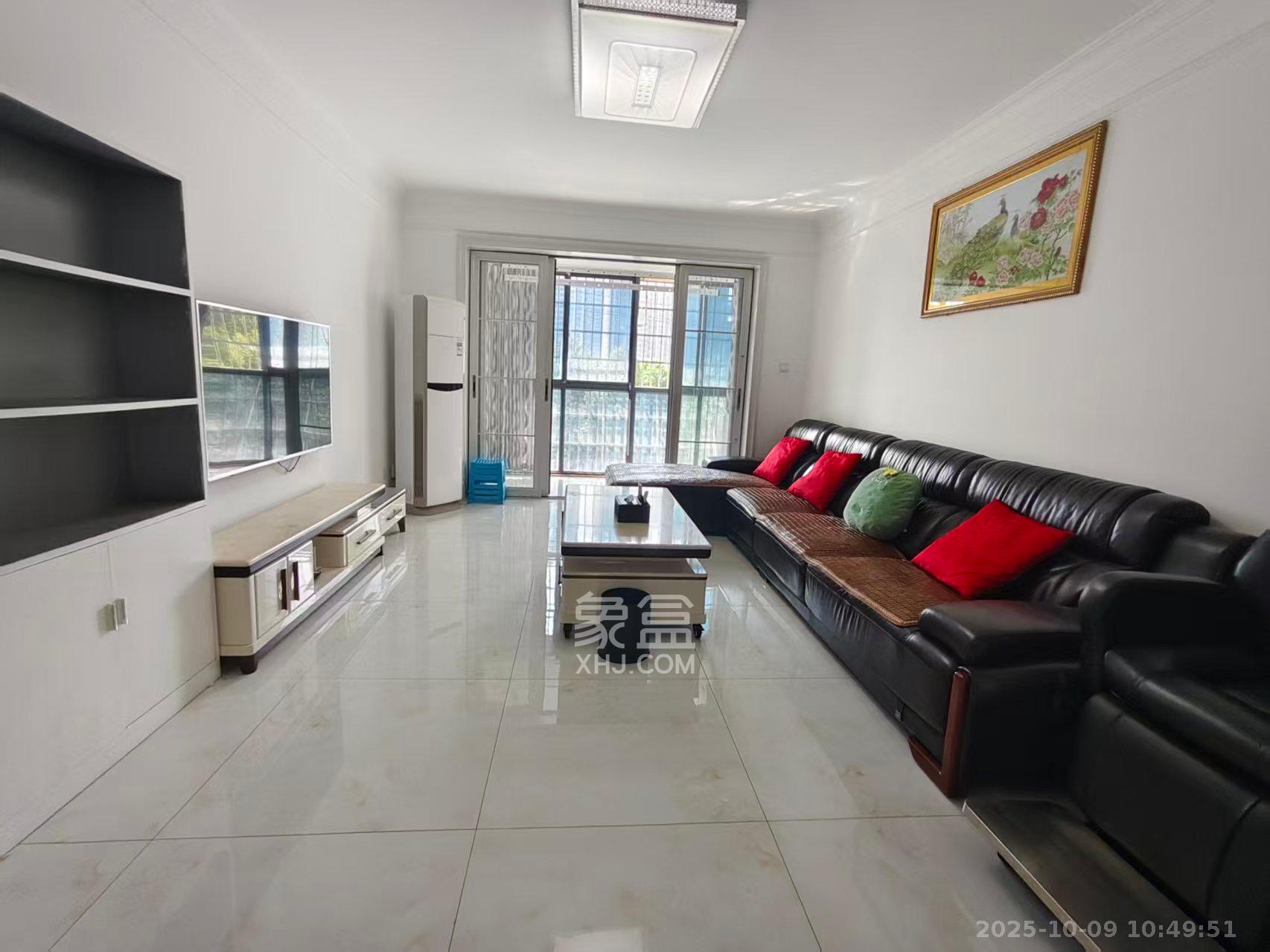 山语城一期  3室2厅1卫    2000.0元/月 山语城一期  3室2厅1卫    2000.0元/月室内图