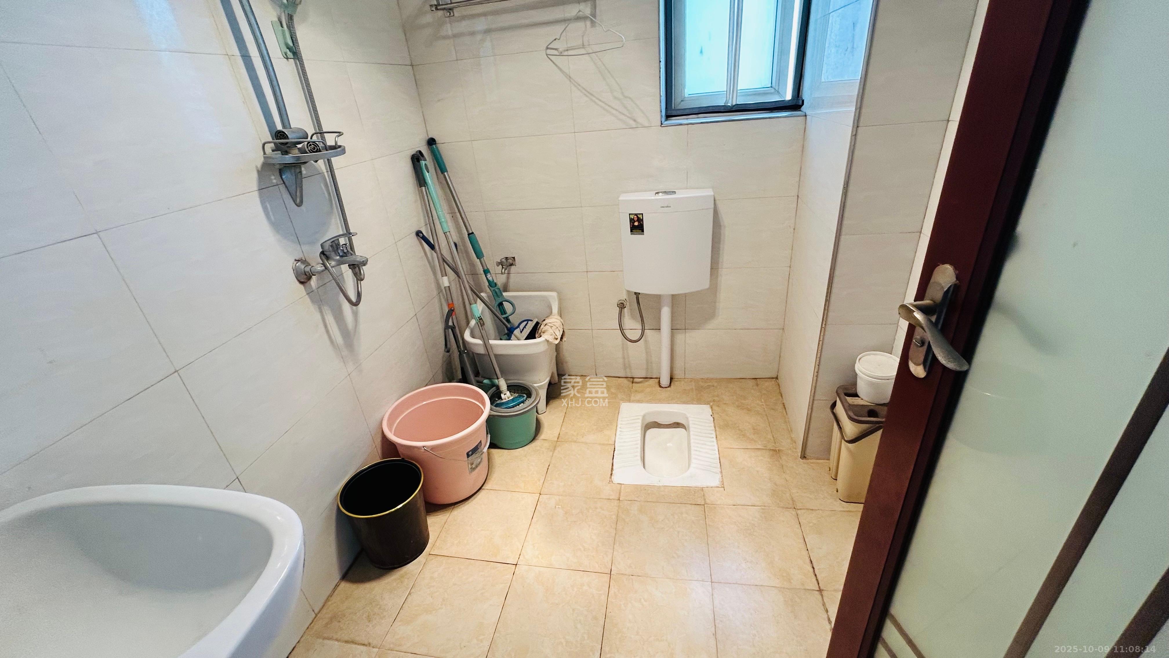 中房F联邦  2室1厅1卫    1900.0元/月室内图