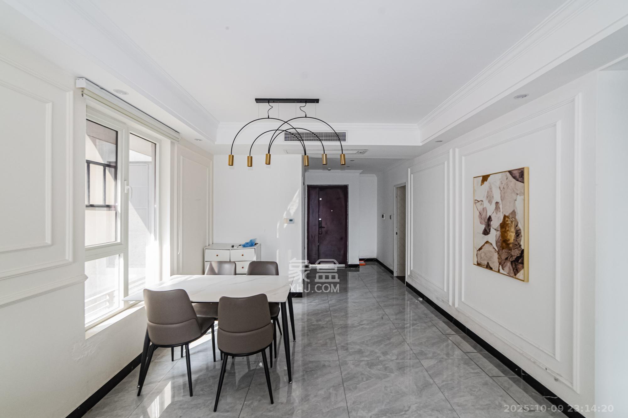 北辰三角洲B2E2区  3室2厅1卫    126.0万 北辰三角洲B2E2区  3室2厅1卫    126.0万客厅