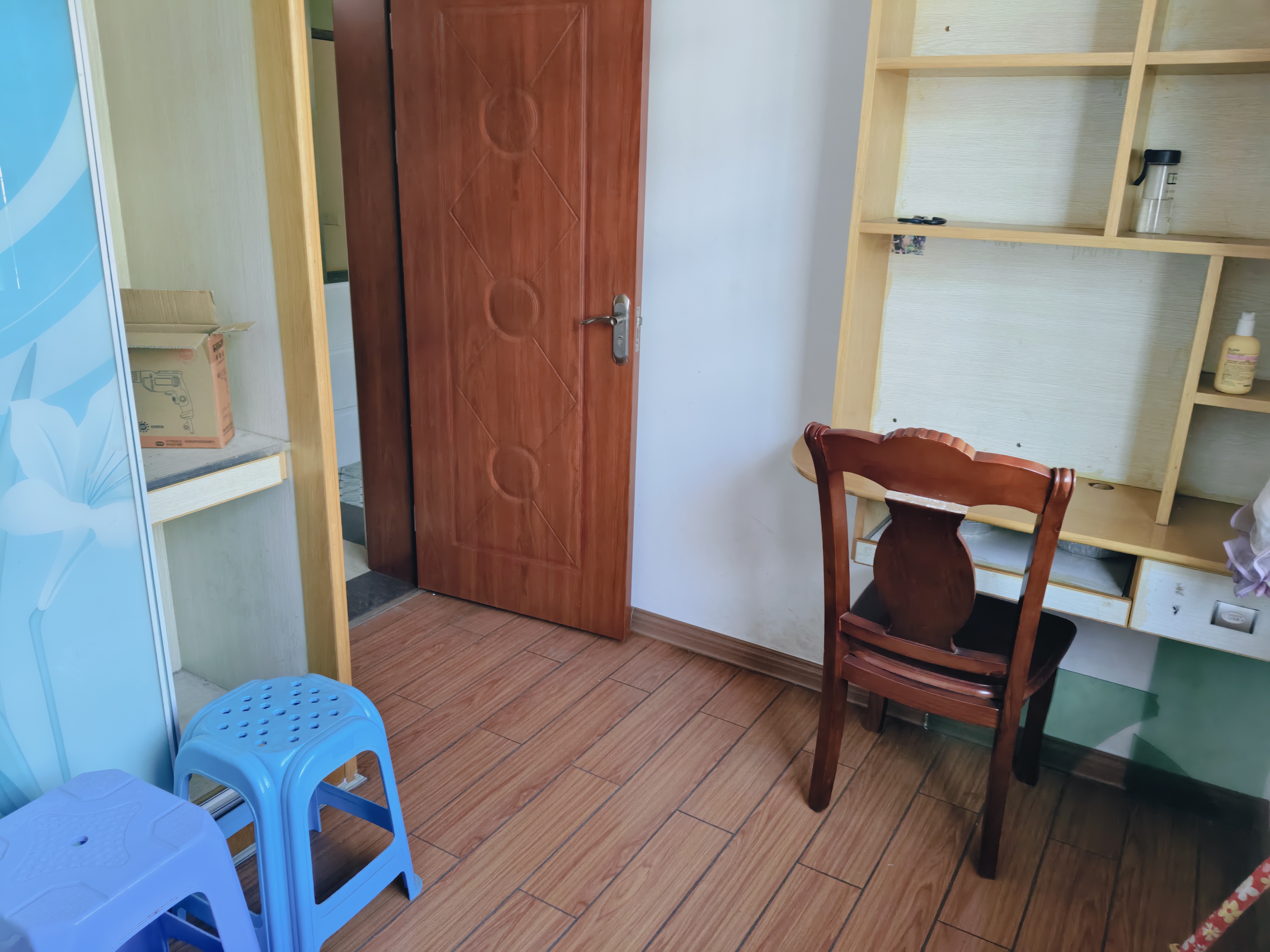 互助小区  1室0厅0卫    1100.0元/月室内图