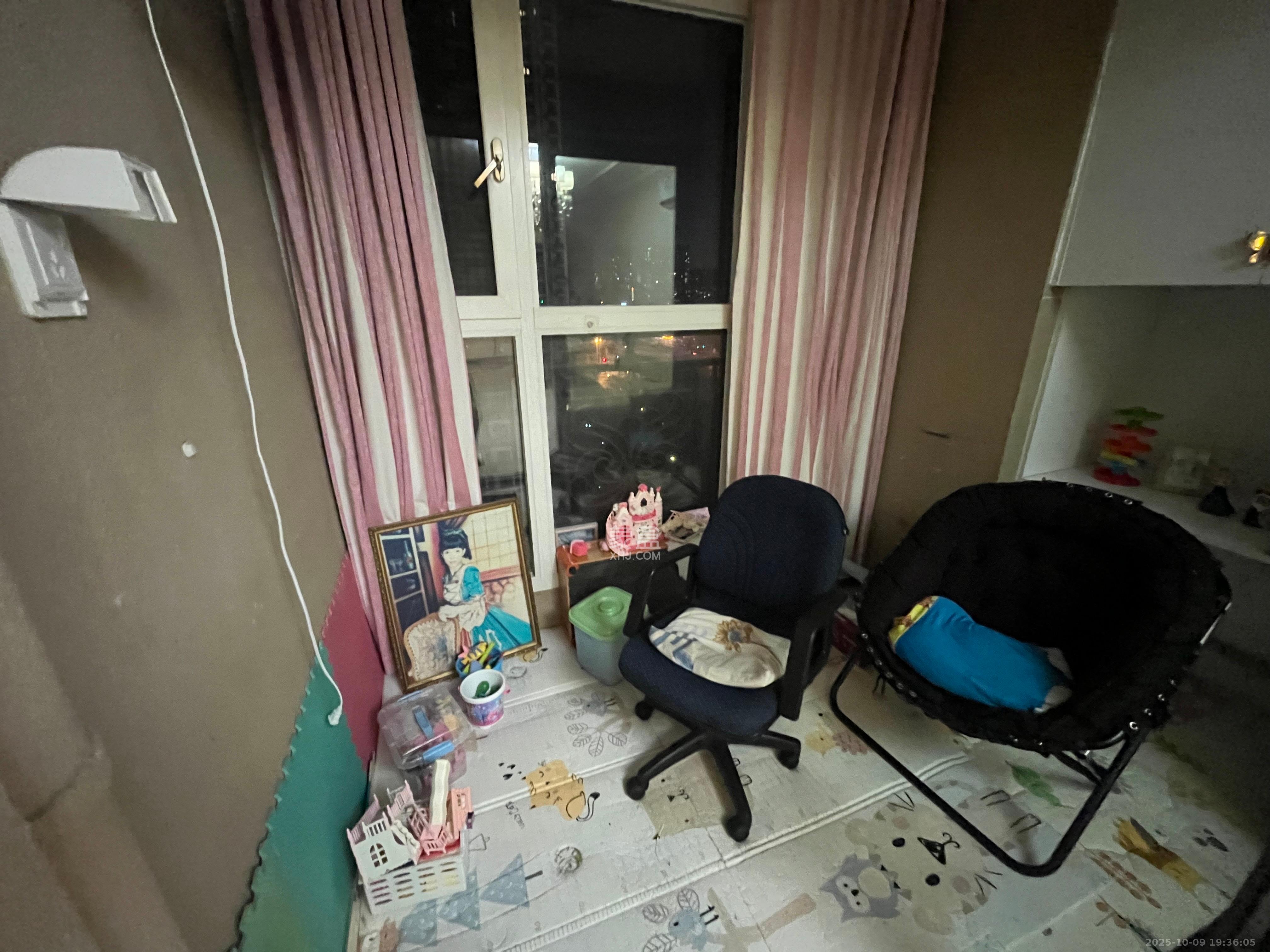 恒大国际广场  2室1厅1卫    2400.0元/月室内图