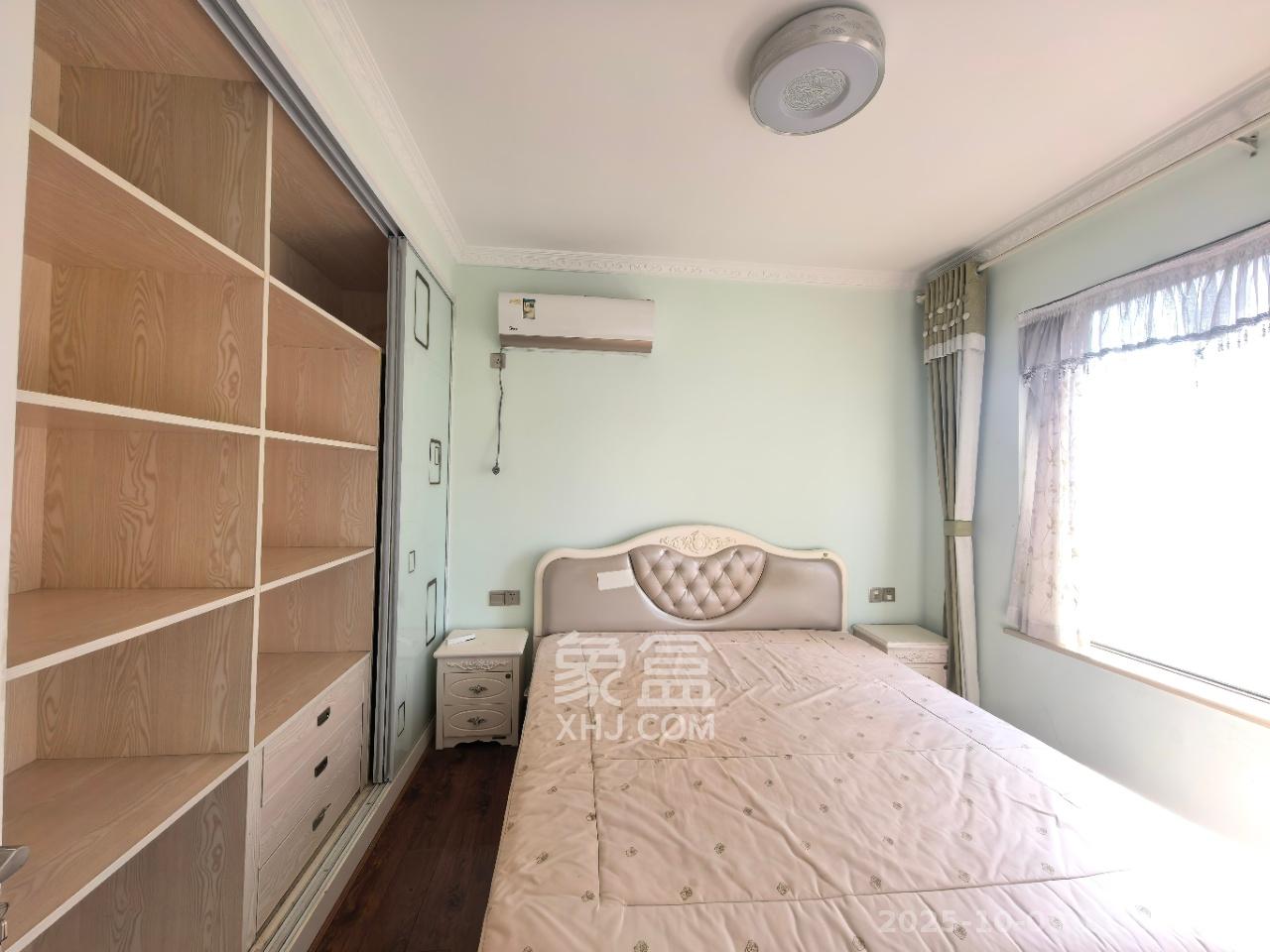 华润五彩城 3室2厅1卫 2000.0元/月 华润五彩城 3室2厅1卫 2000.0元/月室内图