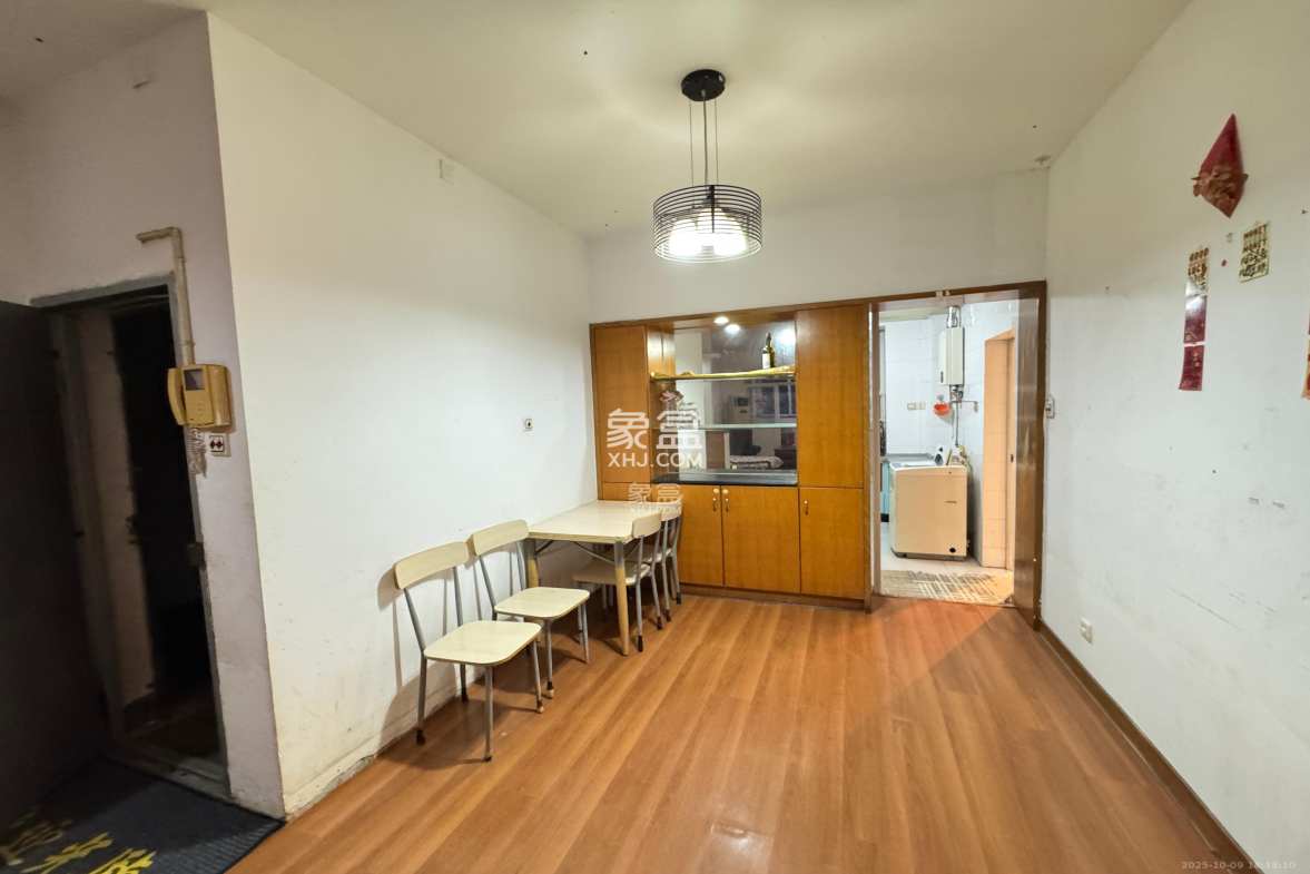 荷花园电信宿舍(天辰荷花苑) 2室2厅1卫 1650.0元/月 荷花园电信宿舍(天辰荷花苑) 2室2厅1卫 1650.0元/月室内图