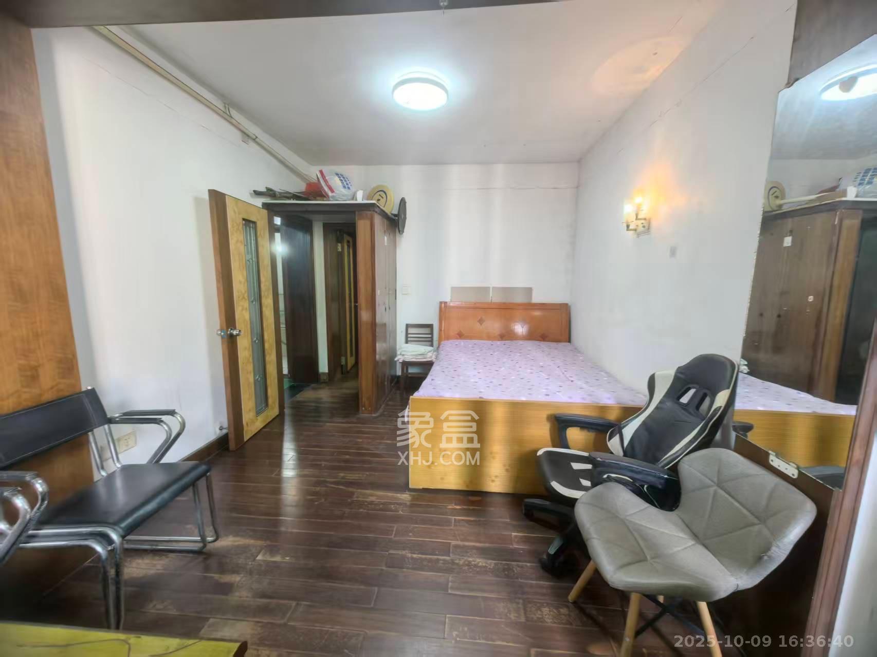 吉景小区 2室1厅1卫 1500.0元/月 吉景小区 2室1厅1卫 1500.0元/月室内图