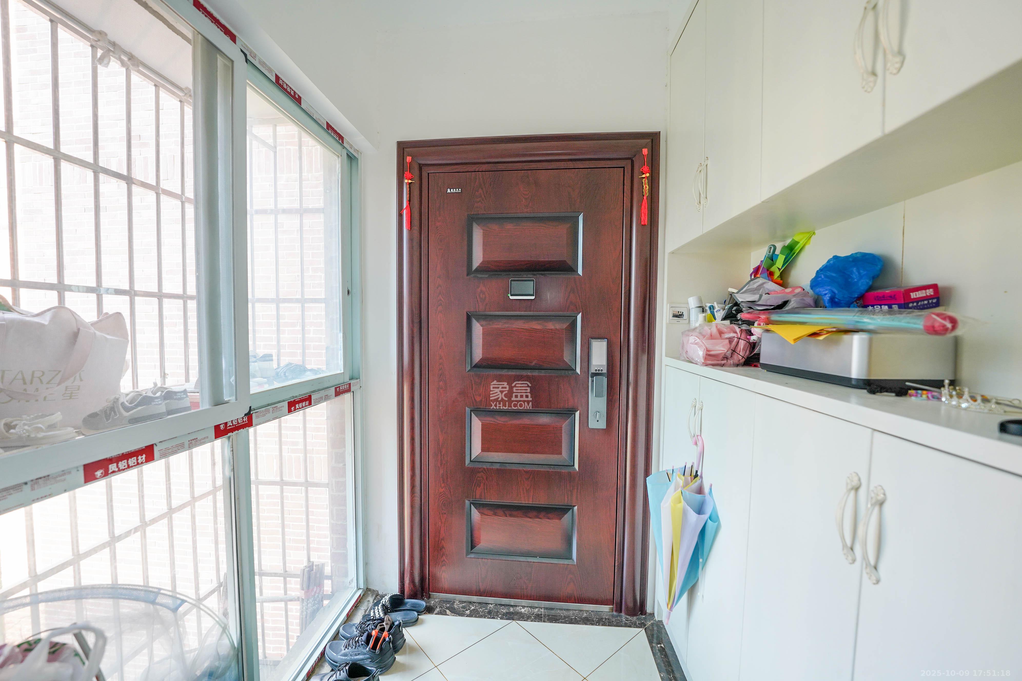 哈佛小镇(五矿哈佛小镇) 3室2厅2卫 86.0万 哈佛小镇(五矿哈佛小镇) 3室2厅2卫 86.0万阳台