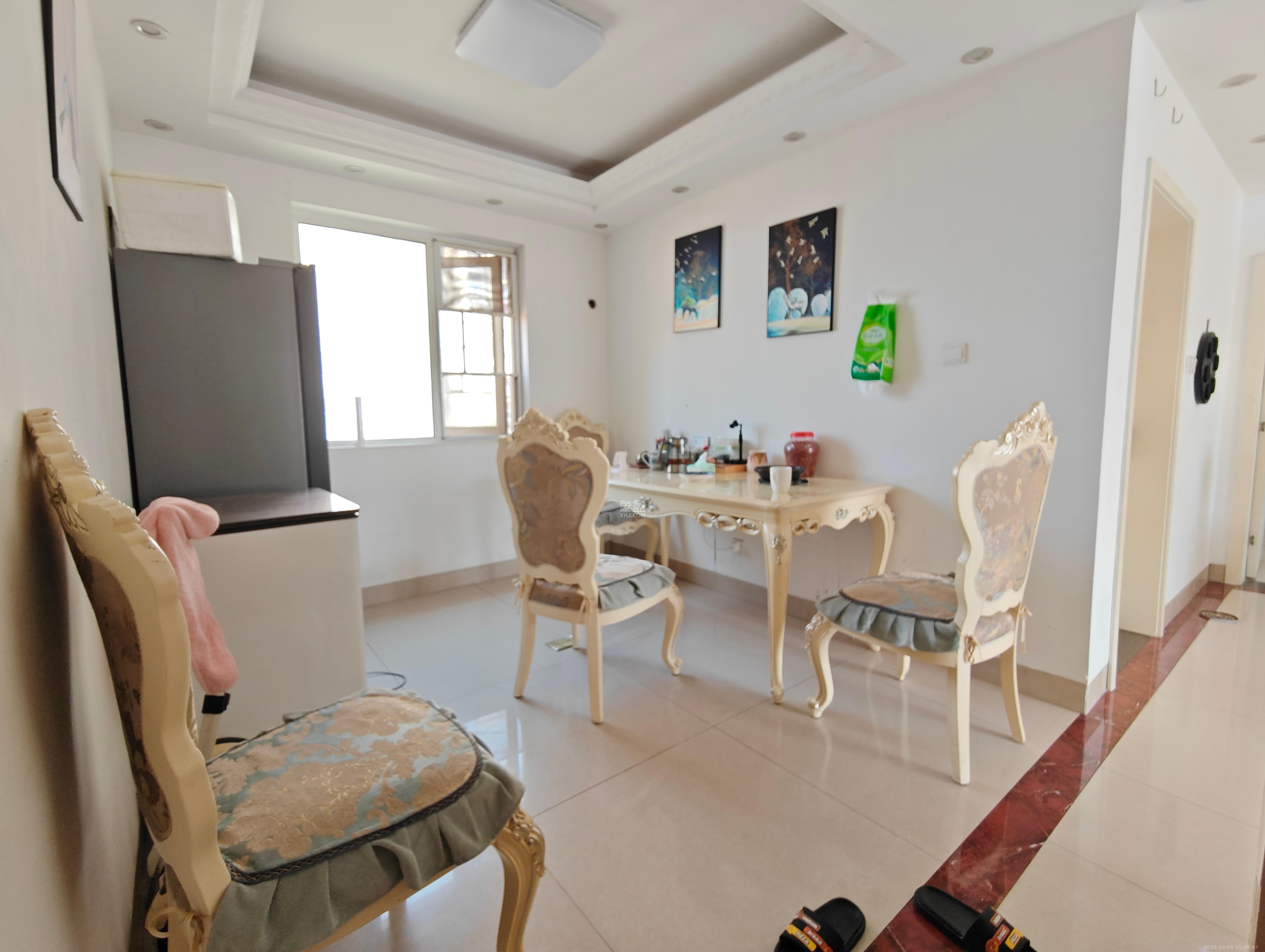 万国城(当代满庭春MOMA)三期 3室2厅2卫 2500.0元/月 万国城(当代满庭春MOMA)三期 3室2厅2卫 2500.0元/月室内图