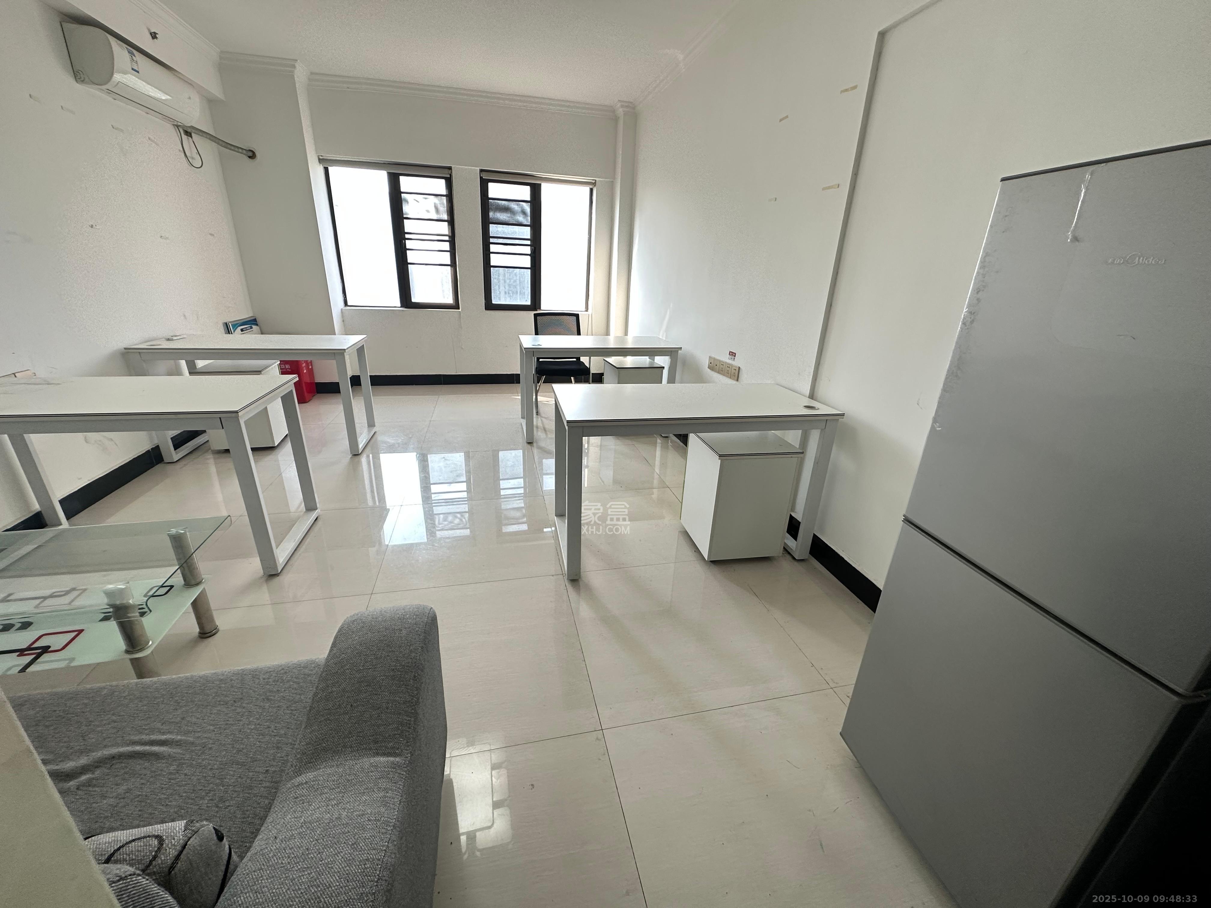 钰龙天下二期(钰龙佳园)  1室0厅1卫    1200.0元/月 钰龙天下二期(钰龙佳园)  1室0厅1卫    1200.0元/月室内图