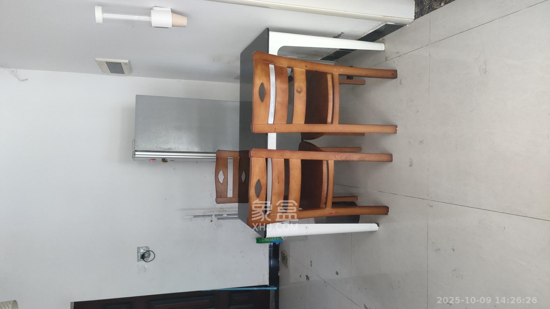 鑫远御文台二期  2室2厅1卫    1800.0元/月 鑫远御文台二期  2室2厅1卫    1800.0元/月室内图