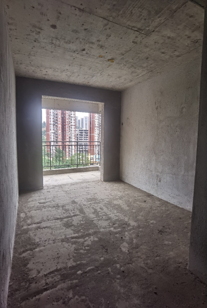 和泰嘉园(区税务局家属楼) 4室2厅2卫 115.8万 和泰嘉园(区税务局家属楼) 4室2厅2卫 115.8万客厅