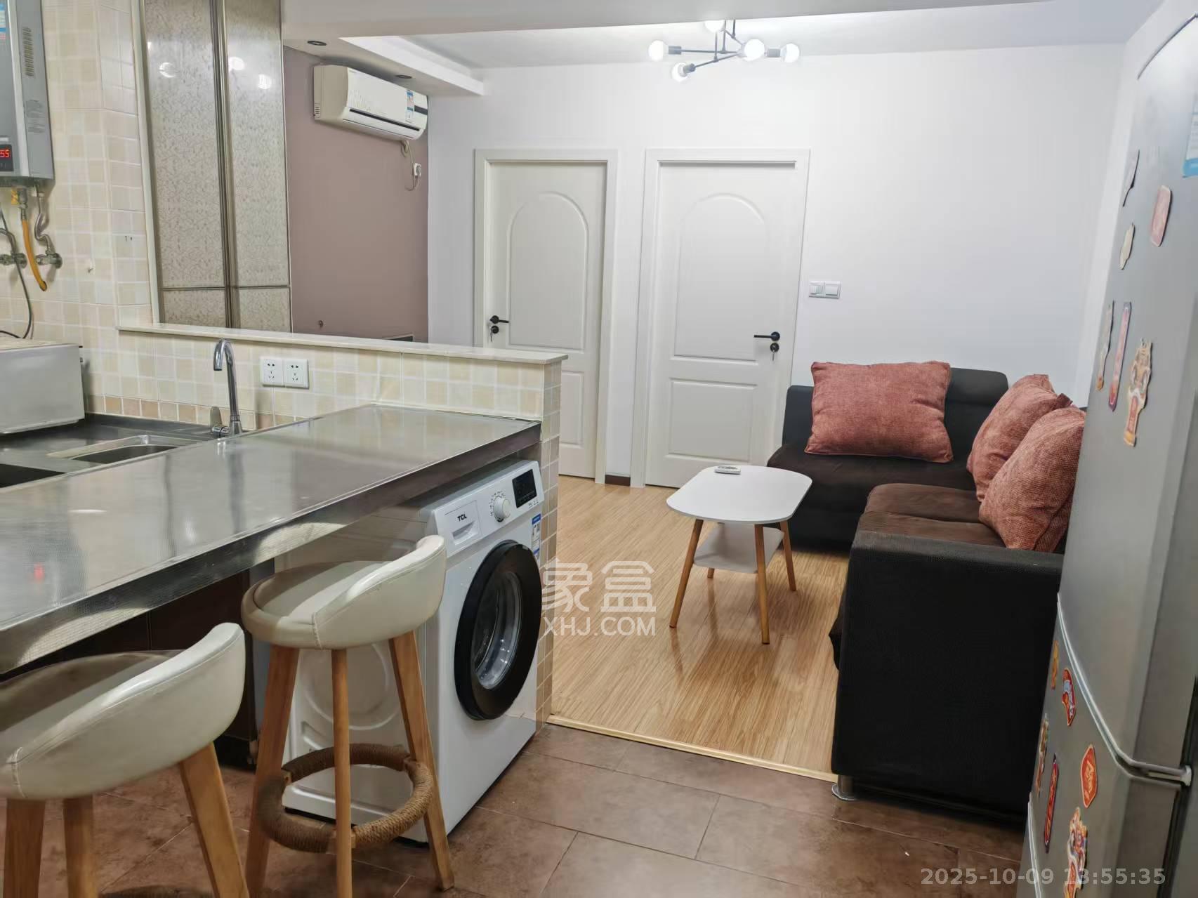 铂宫  2室1厅1卫    3000.0元/月室内图