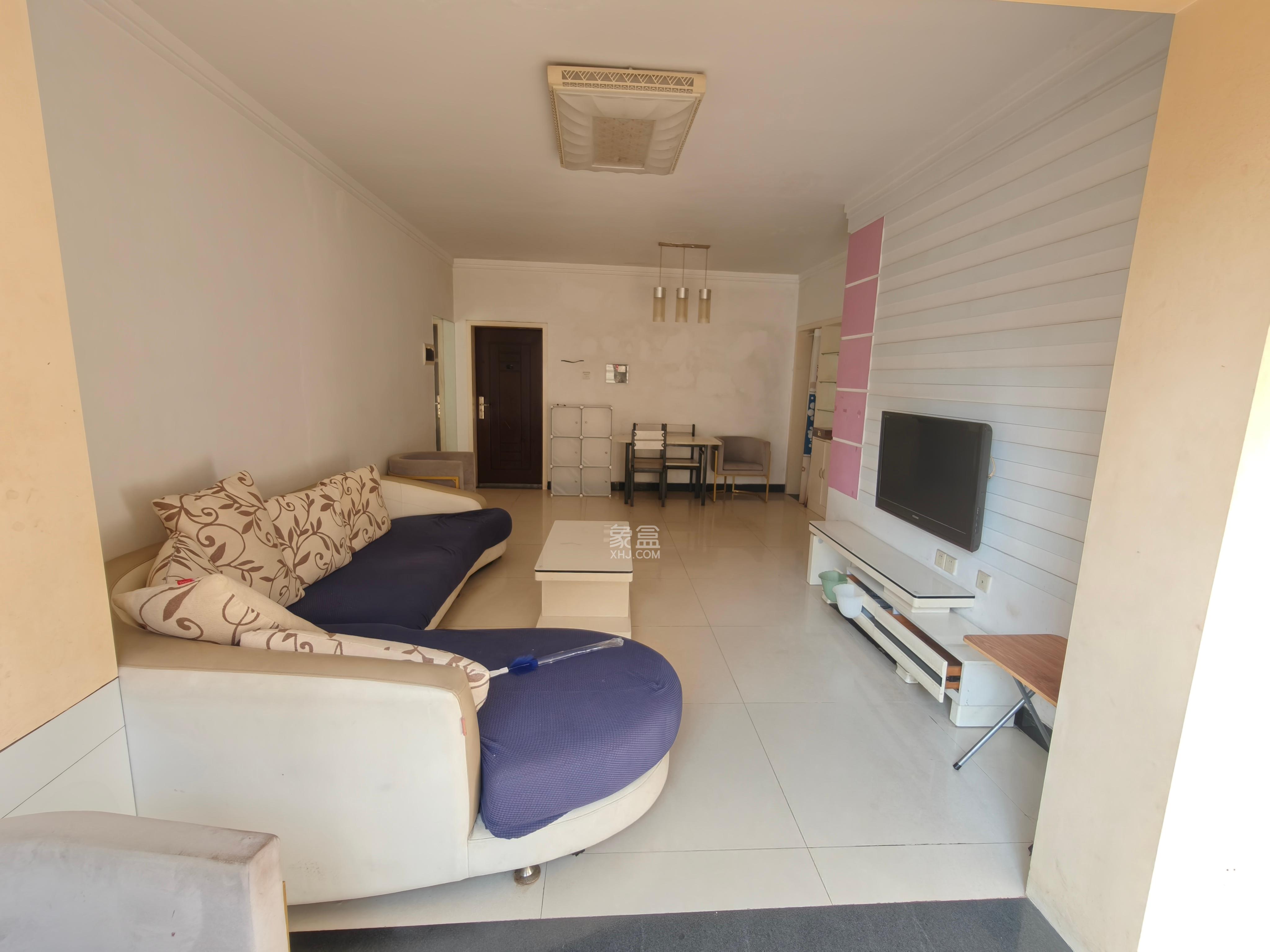 尚都花园城 1室2厅1卫 1700.0元/月 尚都花园城 1室2厅1卫 1700.0元/月室内图