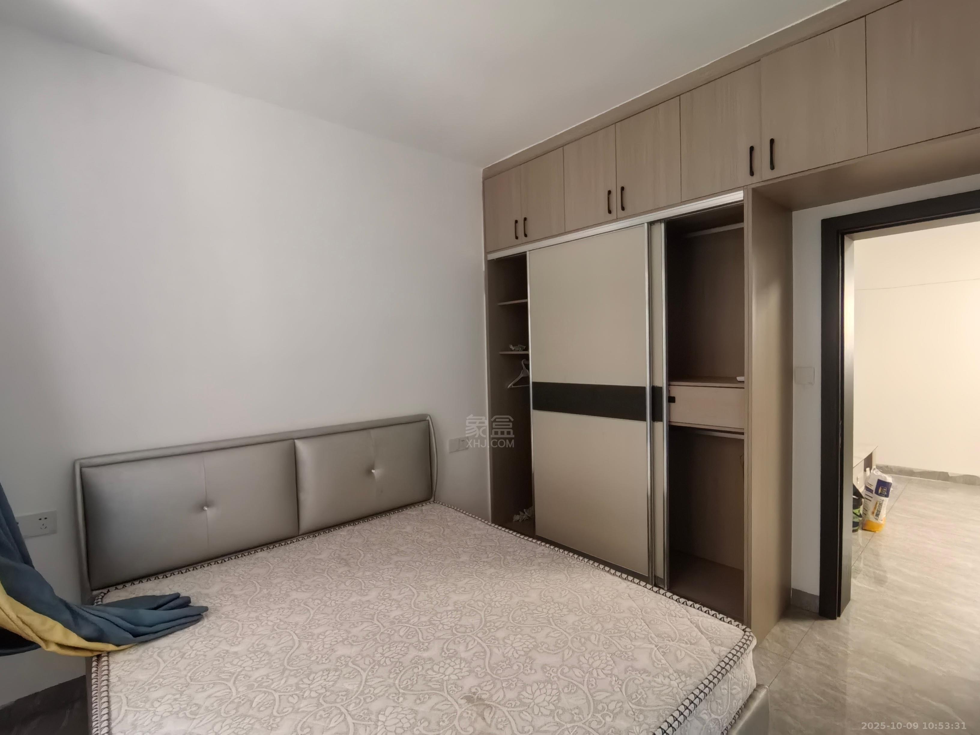 保健巷  2室1厅1卫    1000.0元/月室内图