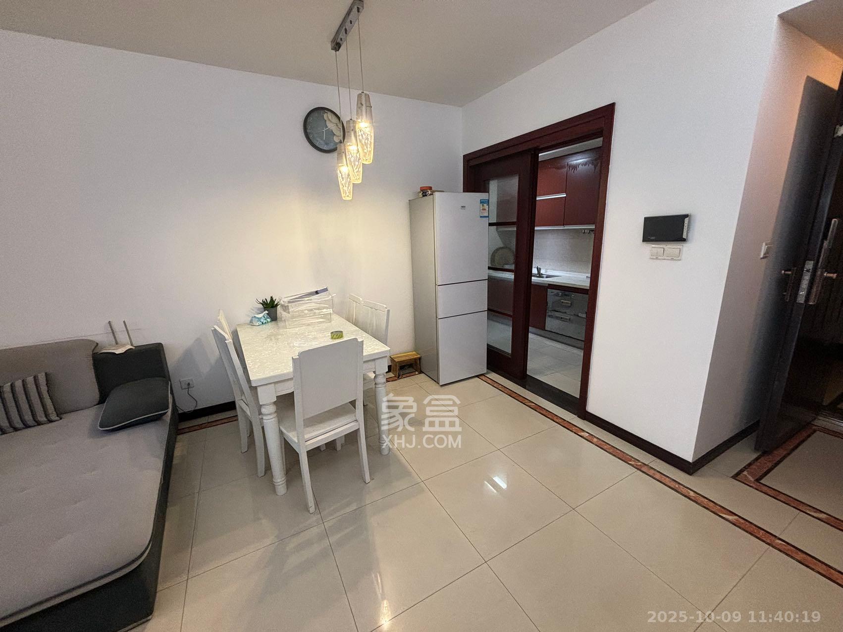 中海国际二期 3室2厅1卫 2000.0元/月 中海国际二期 3室2厅1卫 2000.0元/月小区图