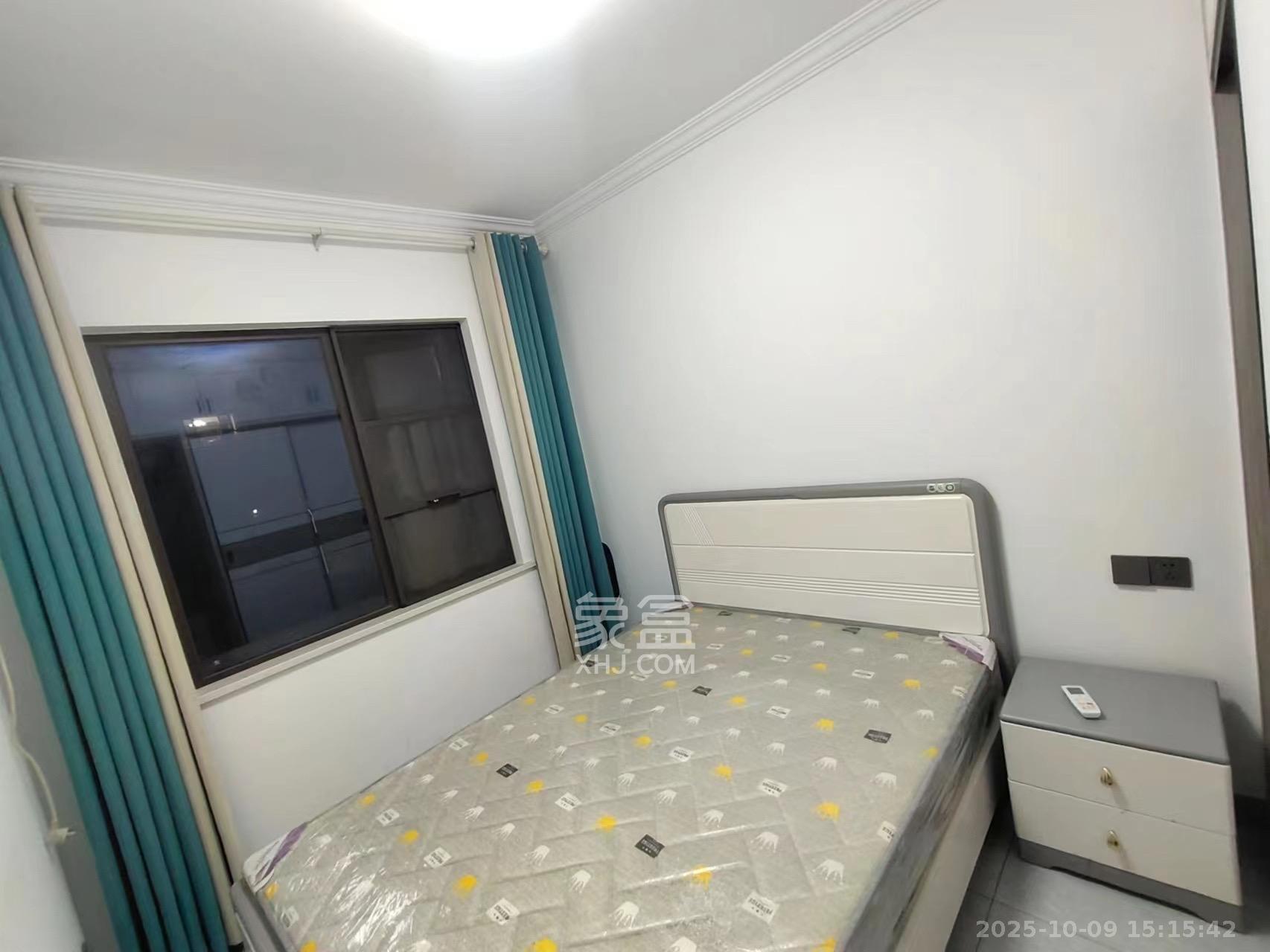 和润园三期  3室2厅1卫    2600.0元/月室内图