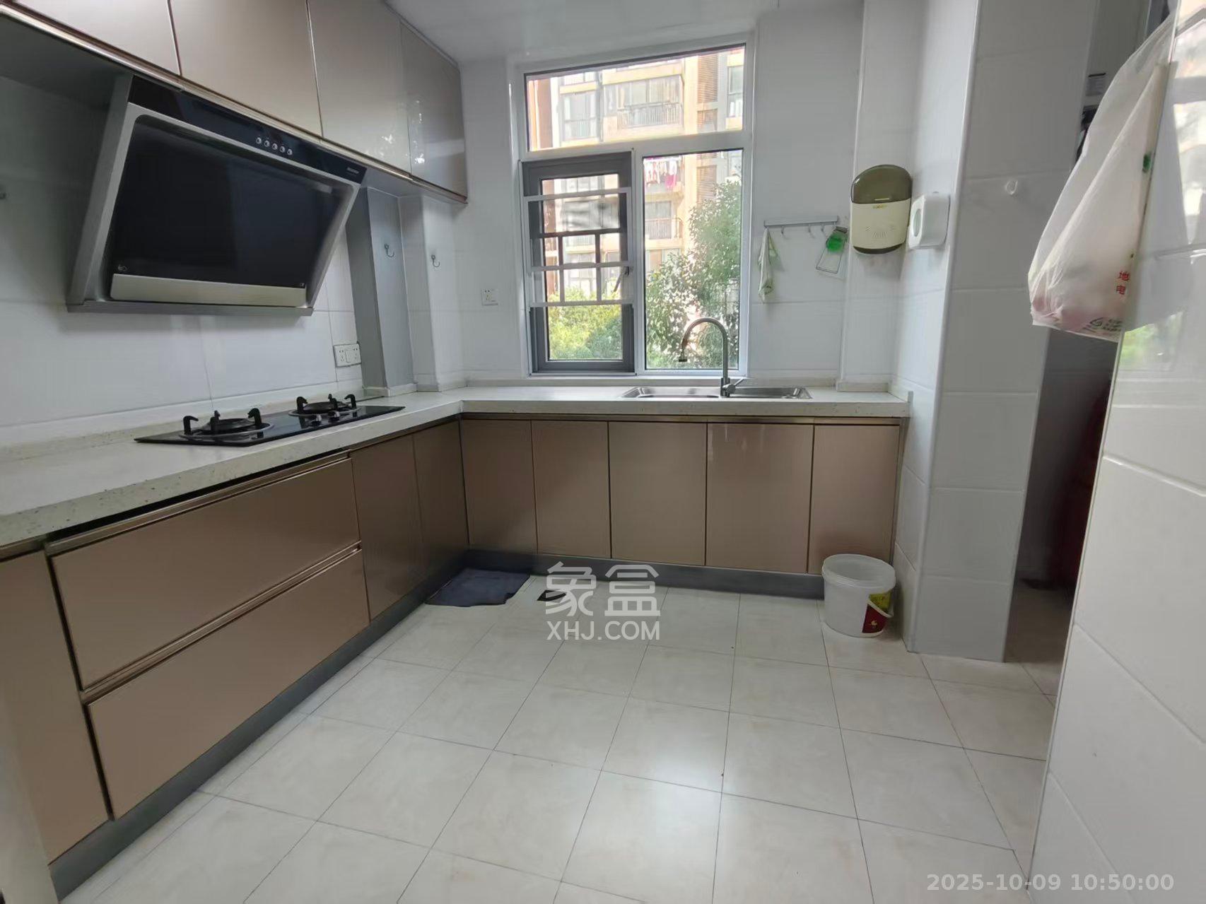 山语城一期  3室2厅1卫    2000.0元/月 山语城一期  3室2厅1卫    2000.0元/月室内图