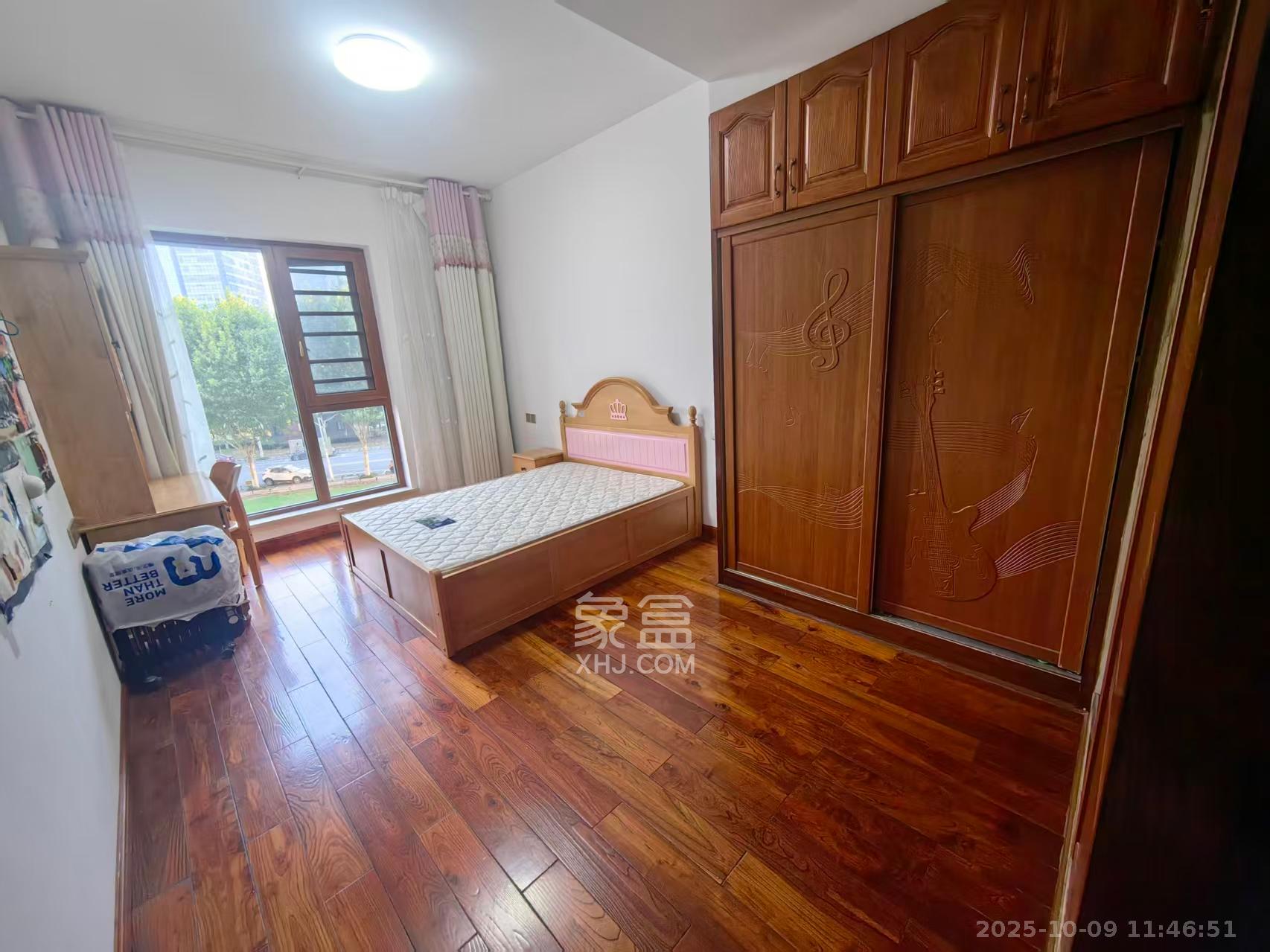 兰亭湾畔  4室2厅2卫    4000.0元/月 兰亭湾畔  4室2厅2卫    4000.0元/月