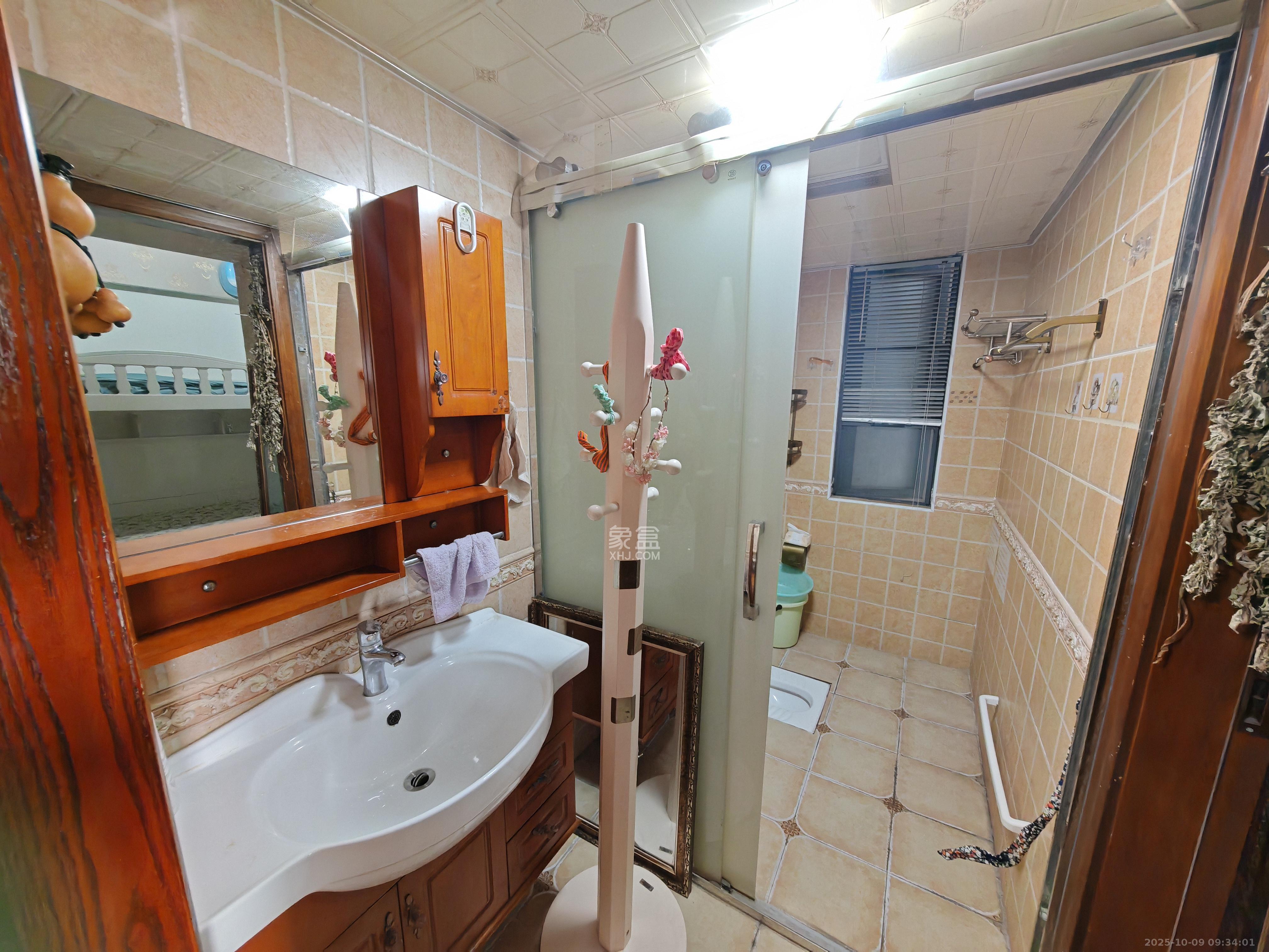 达美D6区  2室2厅1卫    2600.0元/月室内图