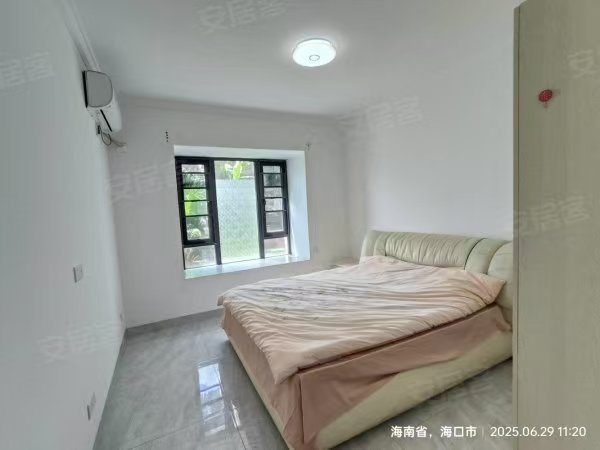 绿地城逸园 3室2厅2卫 110.0万 绿地城逸园 3室2厅2卫 110.0万客厅