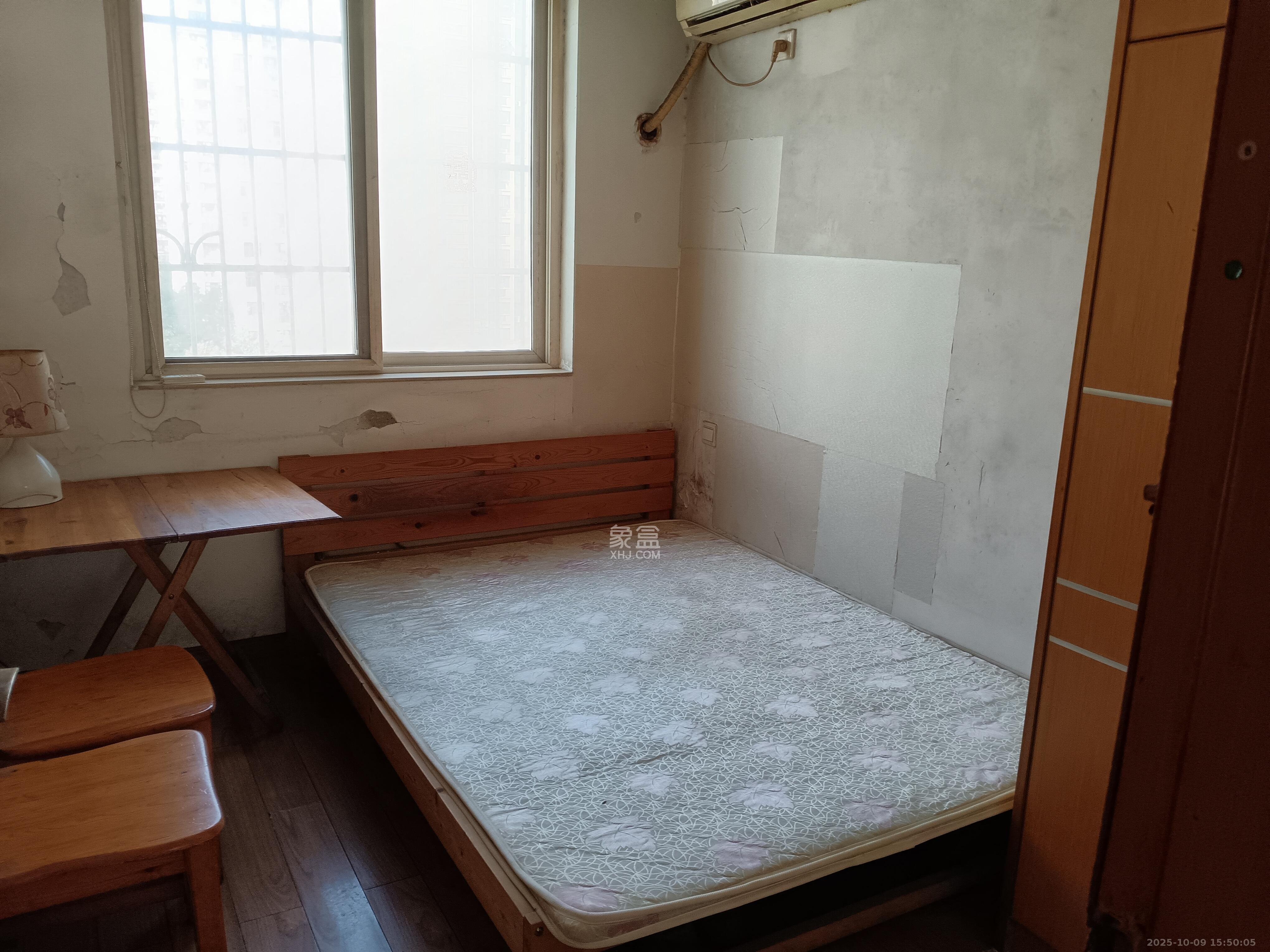 德润园  3室2厅2卫    1700.0元/月室内图